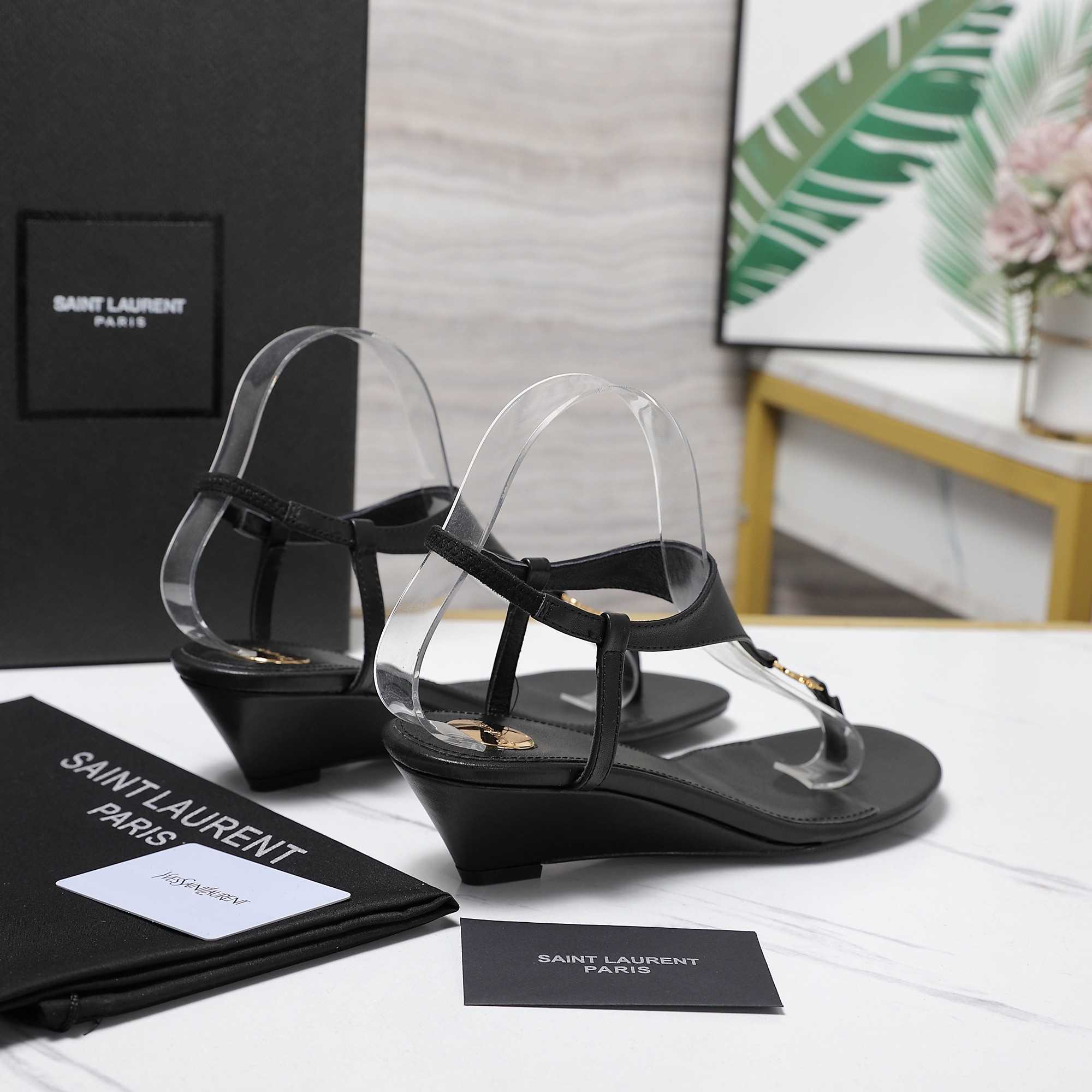 Saint Laurent Leather Sandals - DesignerGu