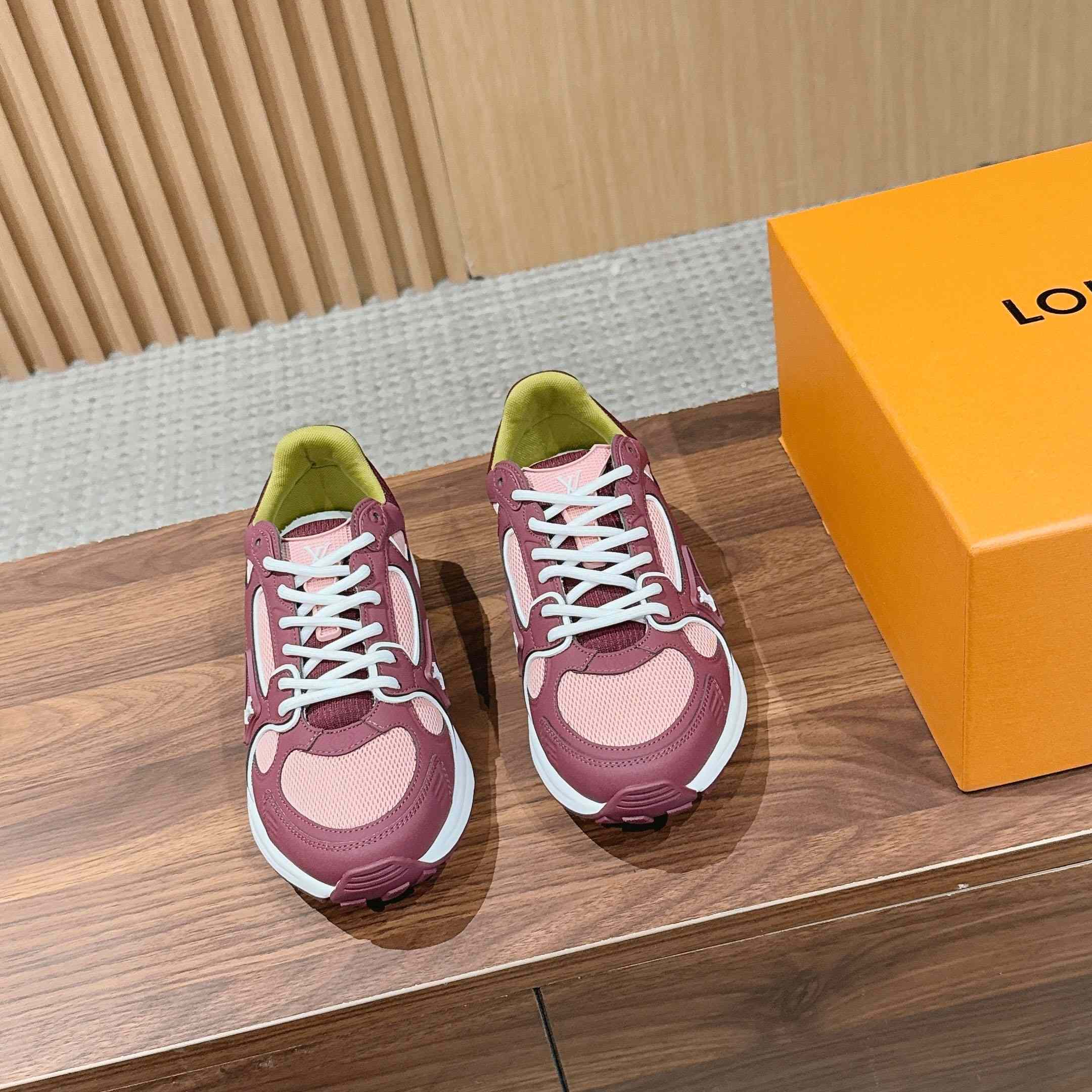 Louis Vuitton LV Olympia Sneaker 1AIVR7 - DesignerGu