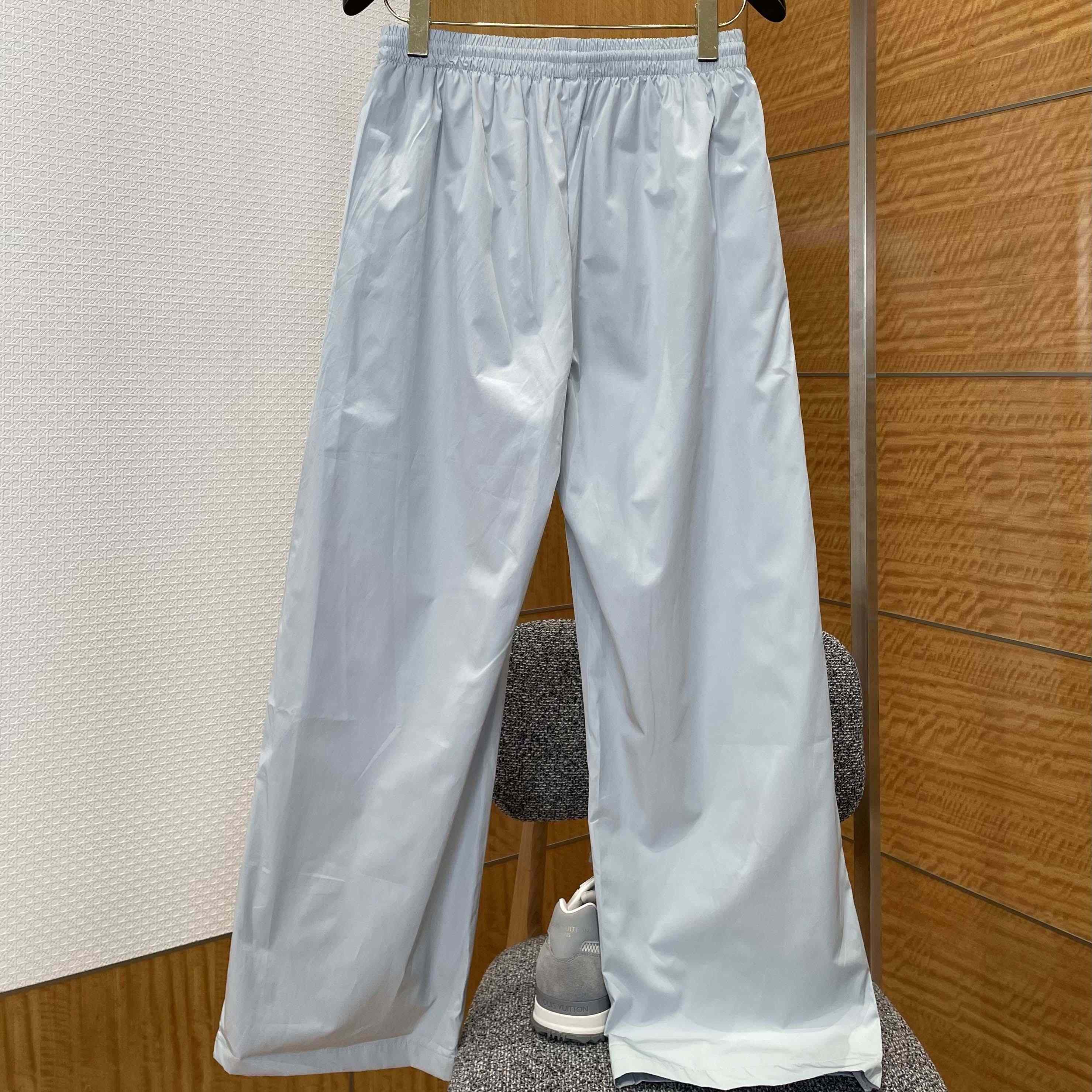 Balenciaga 3B Football Tracksuit Pants In New Grey - DesignerGu