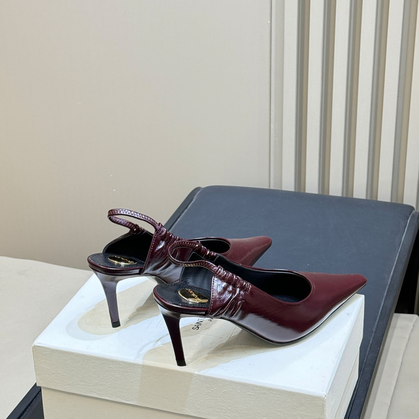 Saint Laurent ANNE-MARIE Slingback Pumps In Smooth Leather - DesignerGu