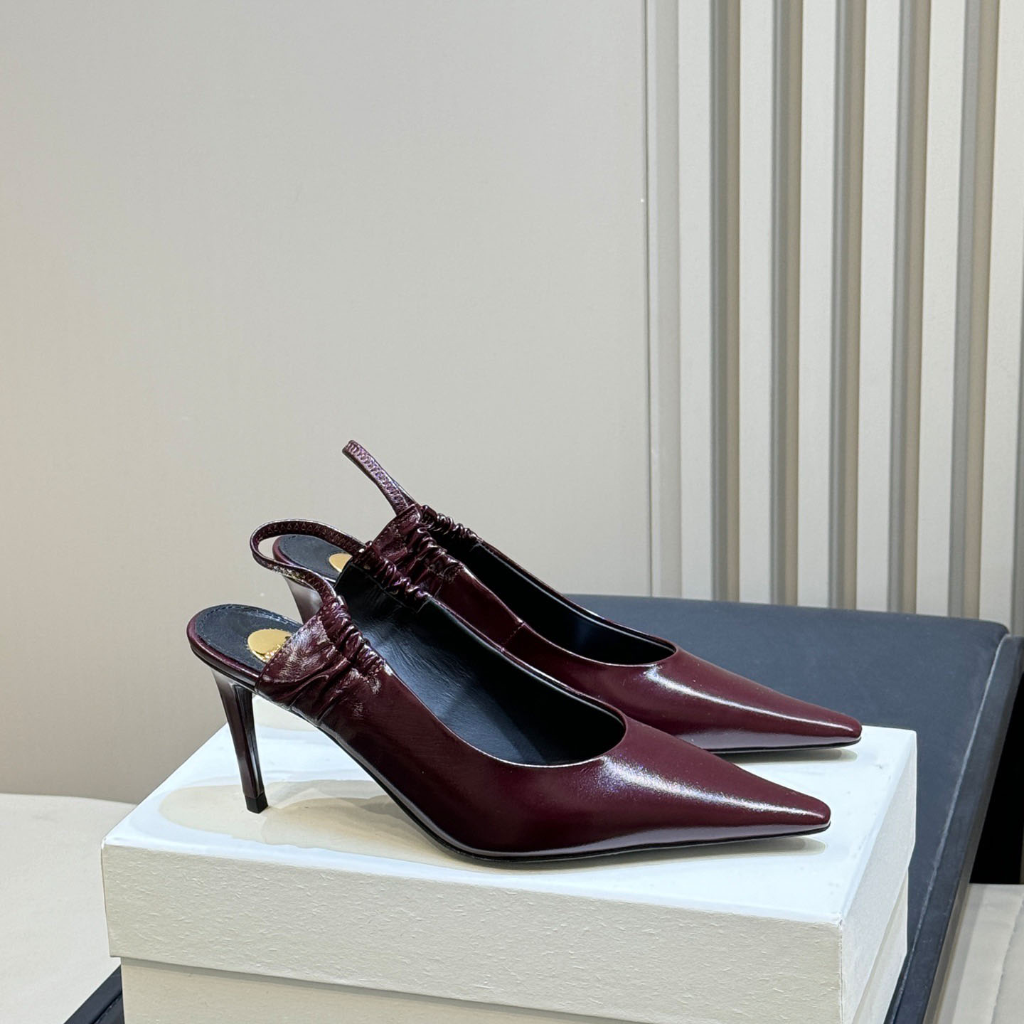 Saint Laurent ANNE-MARIE Slingback Pumps In Smooth Leather - DesignerGu