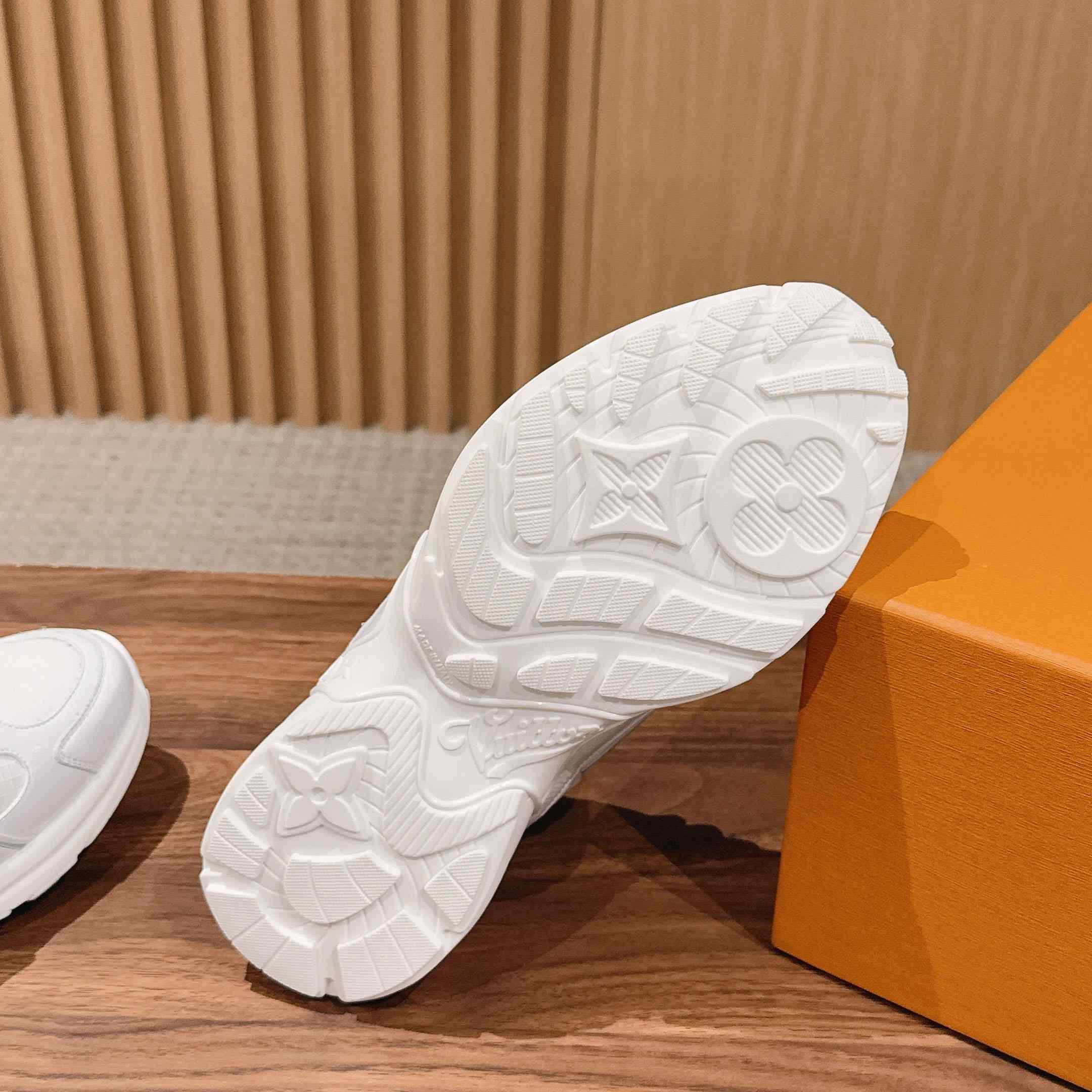 Louis Vuitton LV Olympia Sneaker 1AJP26 - DesignerGu