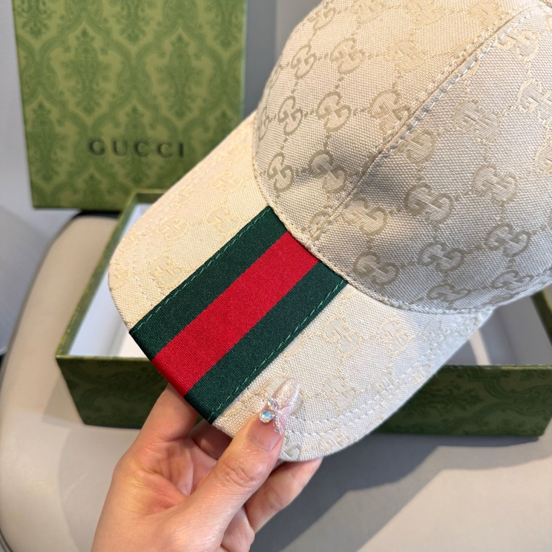 Gucci GG Canvas Baseball Hat - DesignerGu
