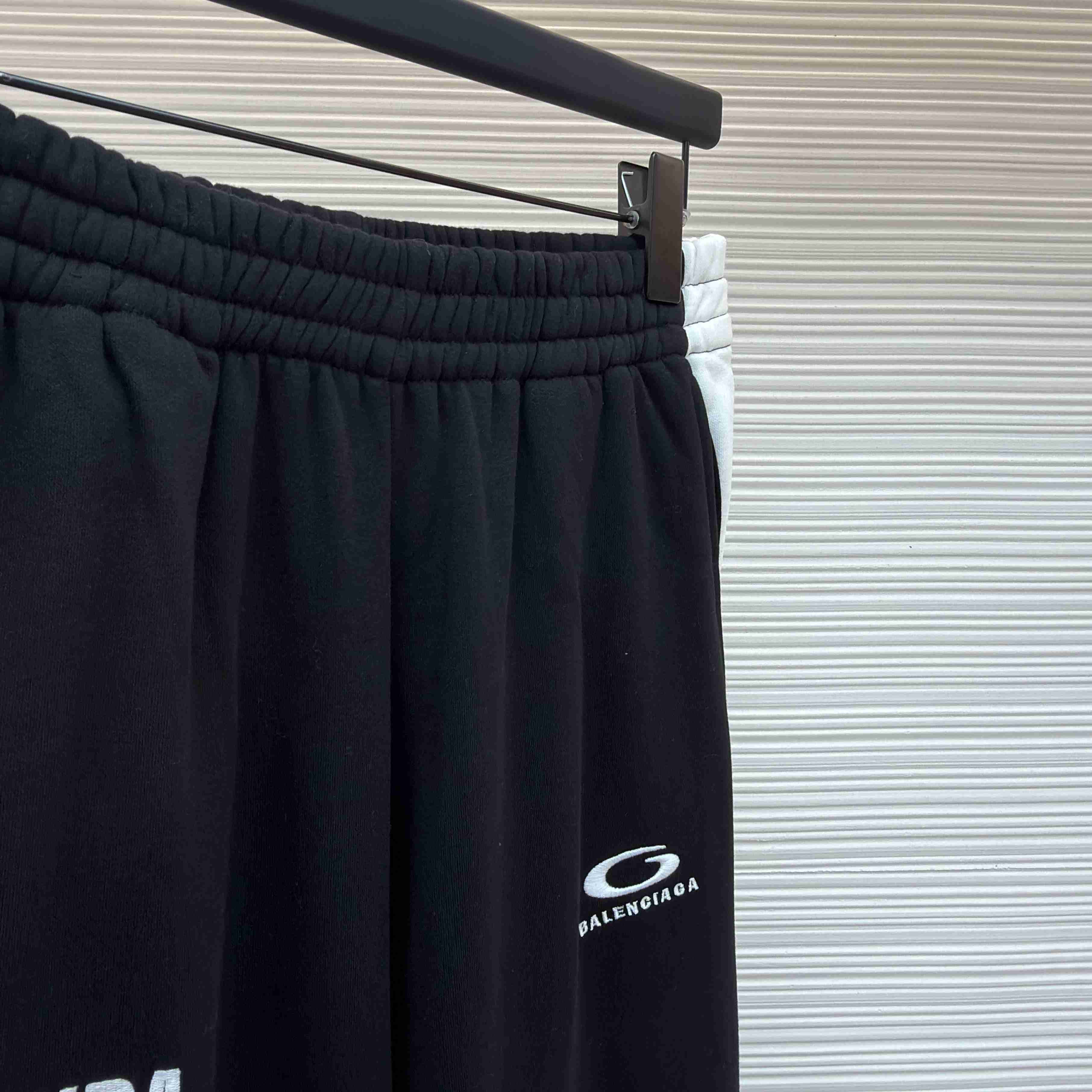 Balenciaga | Nba Collaboration Oversized Sweatpants In Black/White - DesignerGu