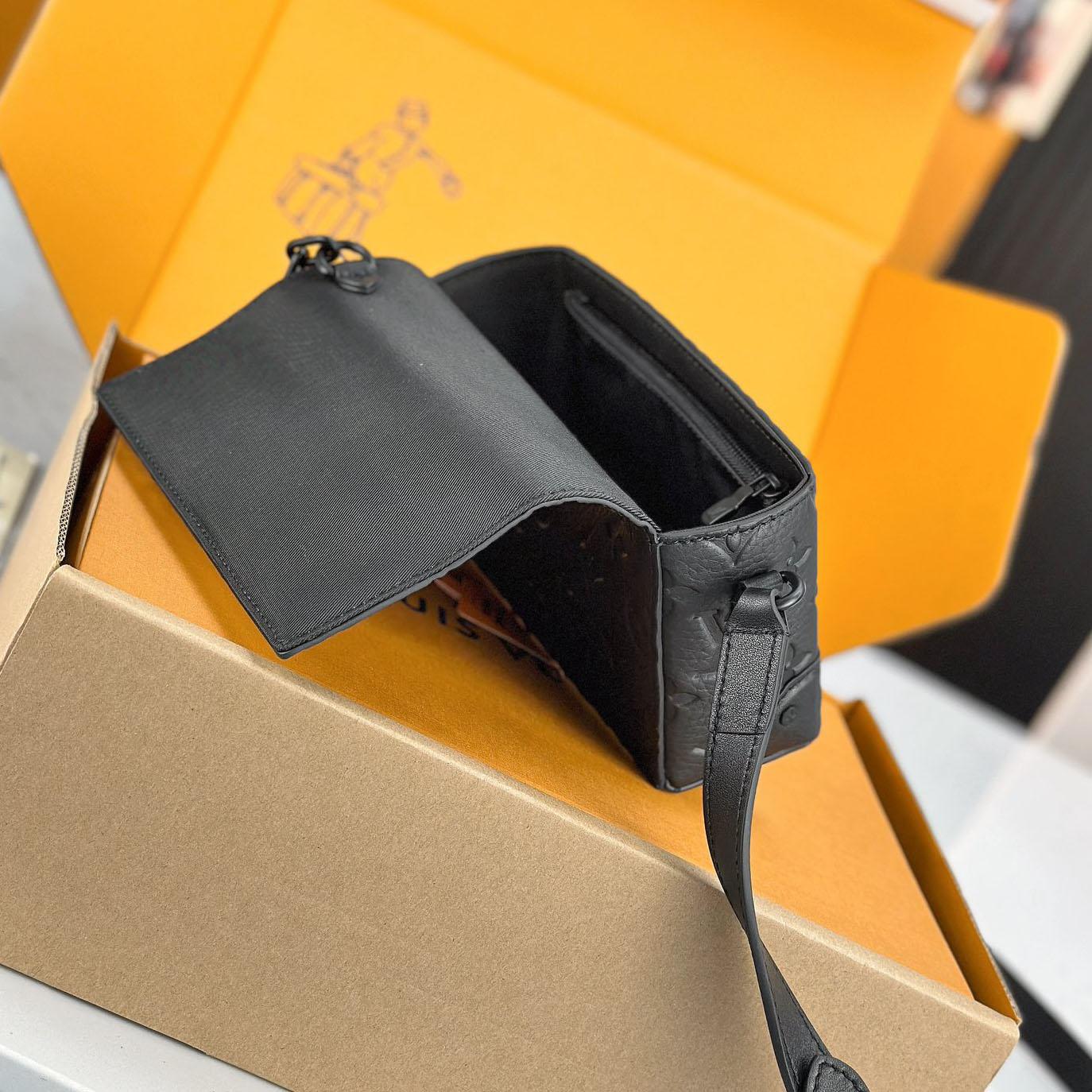 Louis Vuitton Steamer Wearable Wallet M81746 - DesignerGu