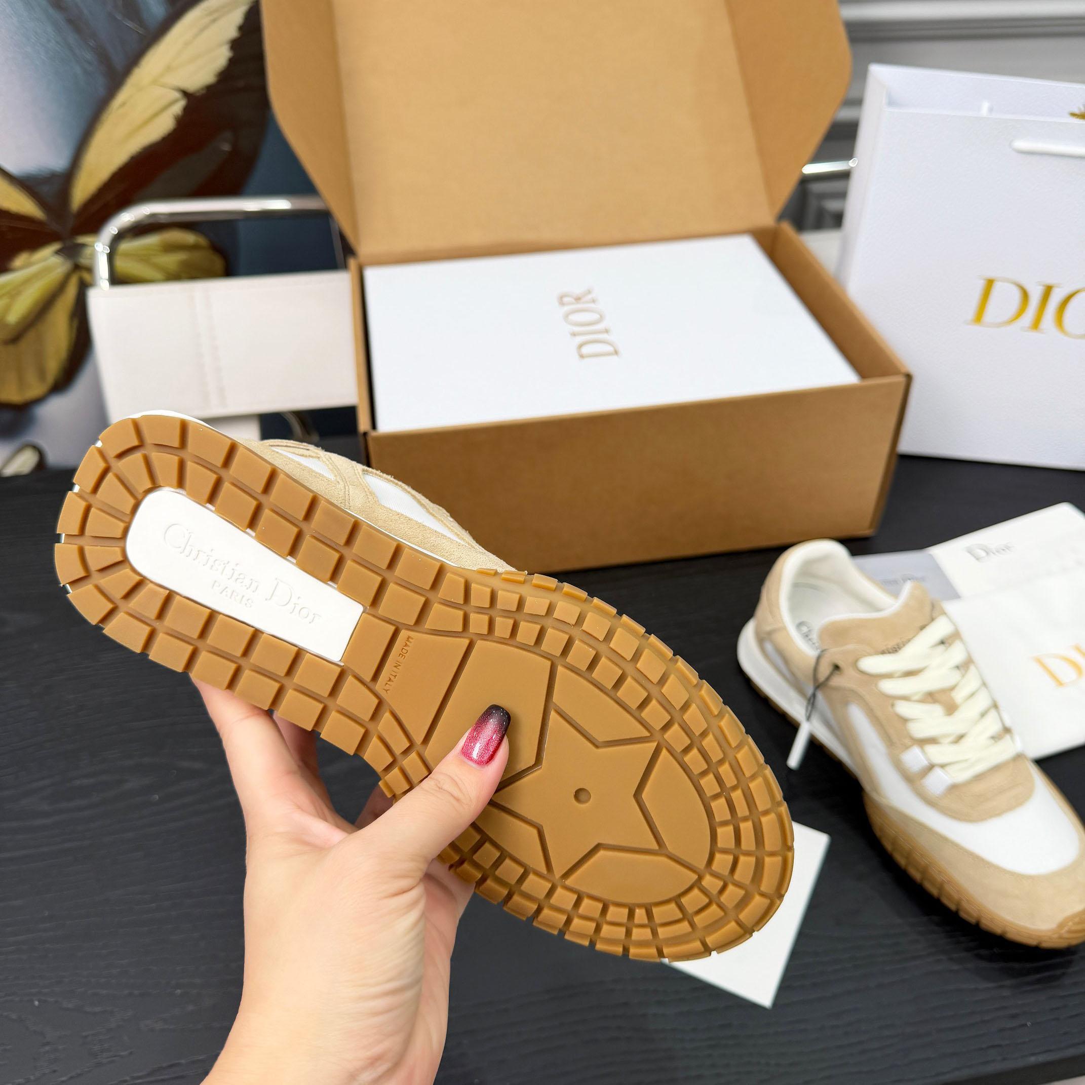 Dior Tech Sneaker - DesignerGu