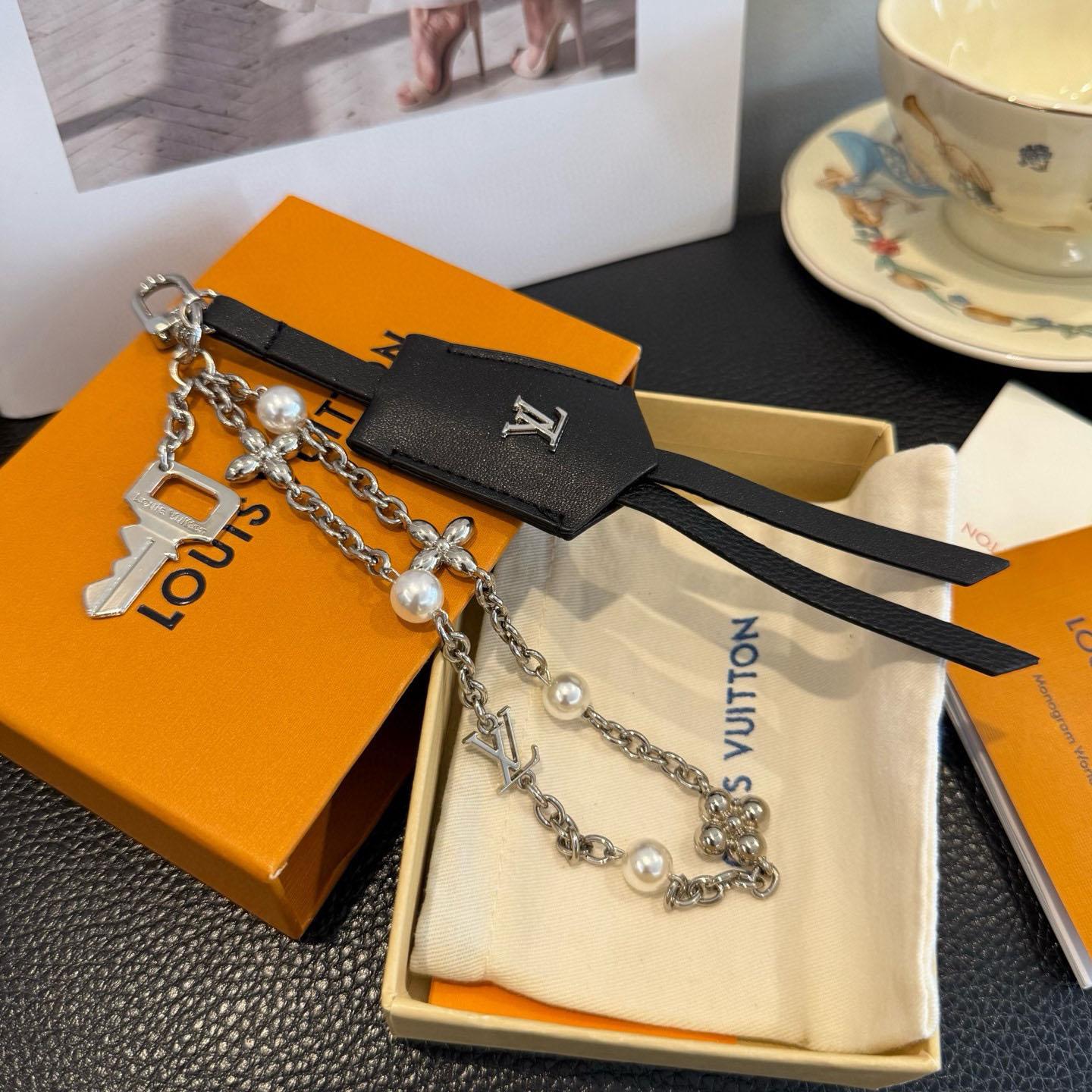 Louis Vuitton Midnight Pearls Stacking Bag Charms M02957 - DesignerGu