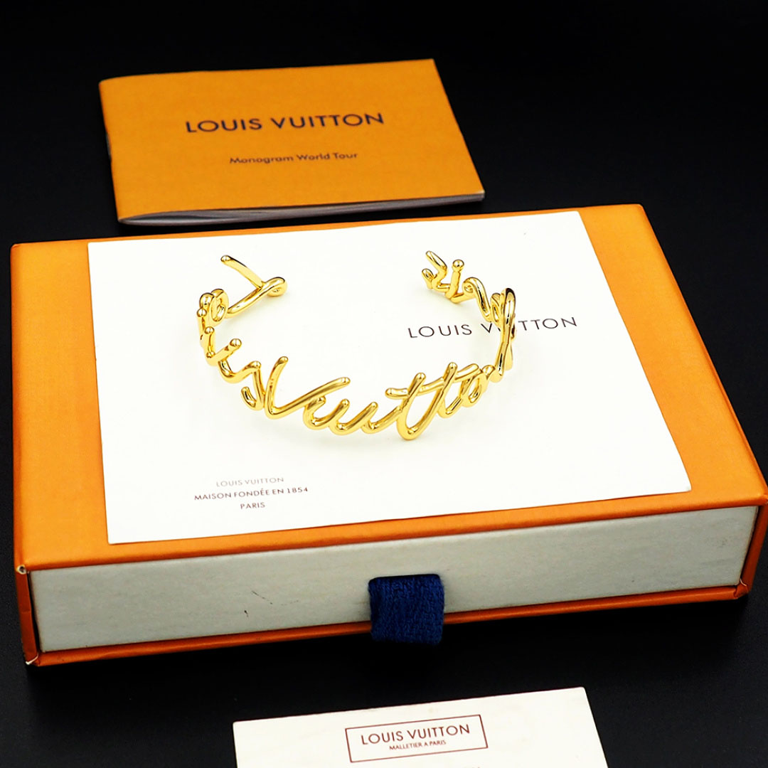 Louis Vuitton LV Script Bracelet M1812M - DesignerGu