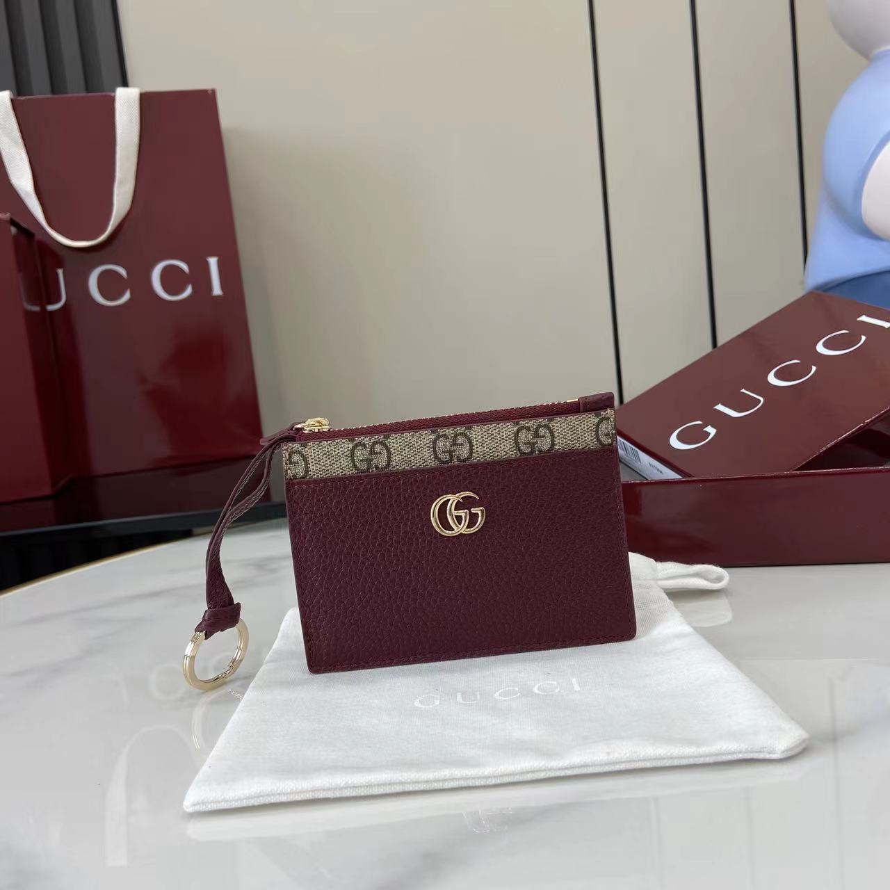 Gucci Bi-color GG Marmont Zip Key Pouch - DesignerGu