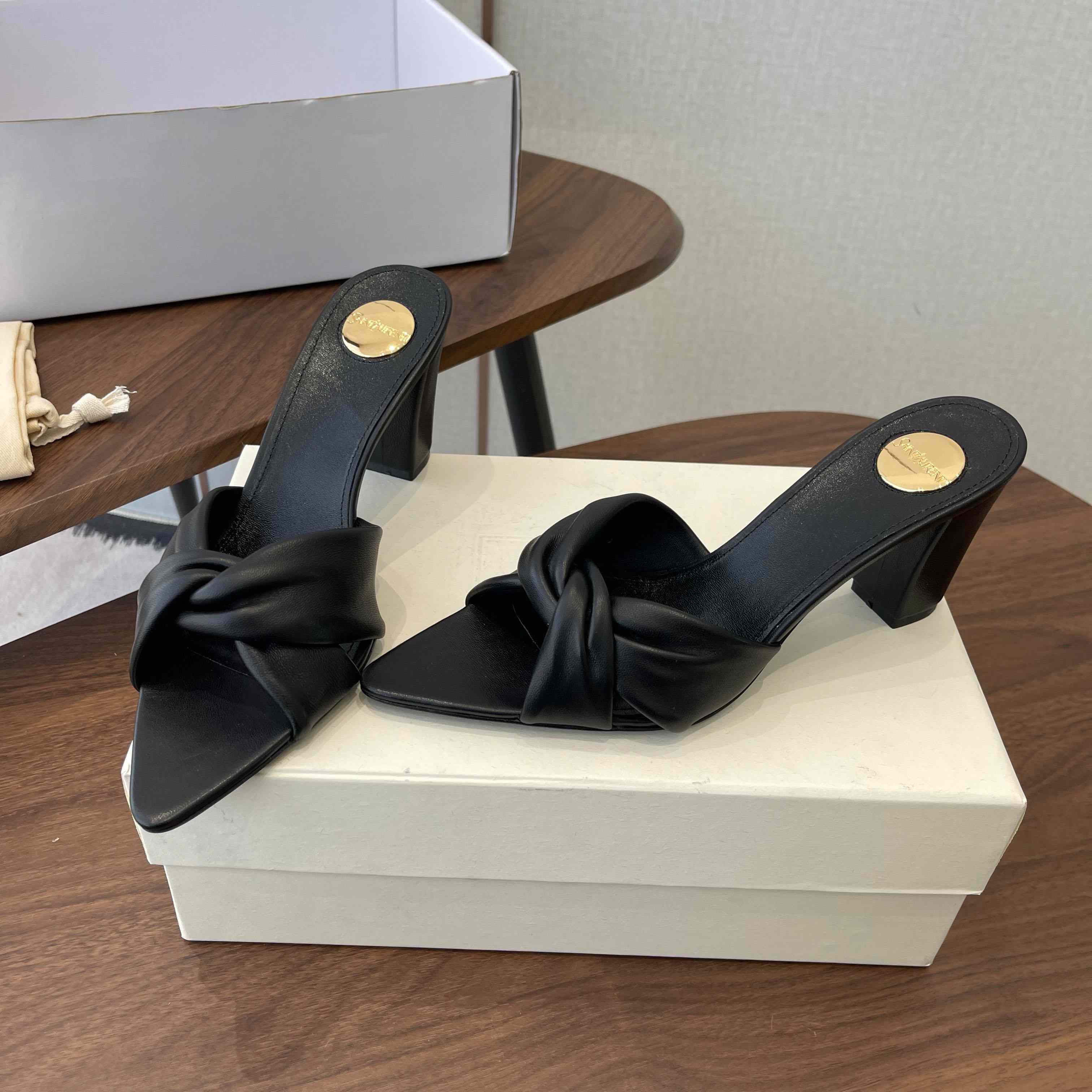 Saint Laurent FRANCIANE Mules In Smooth Leather - DesignerGu