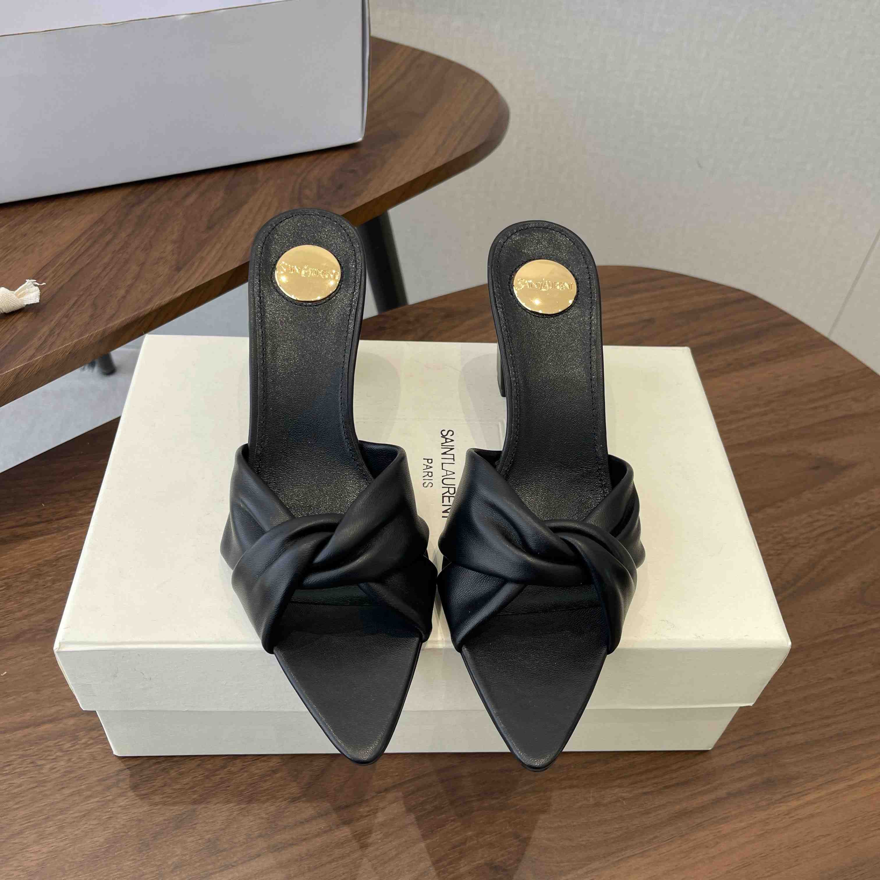 Saint Laurent FRANCIANE Mules In Smooth Leather - DesignerGu