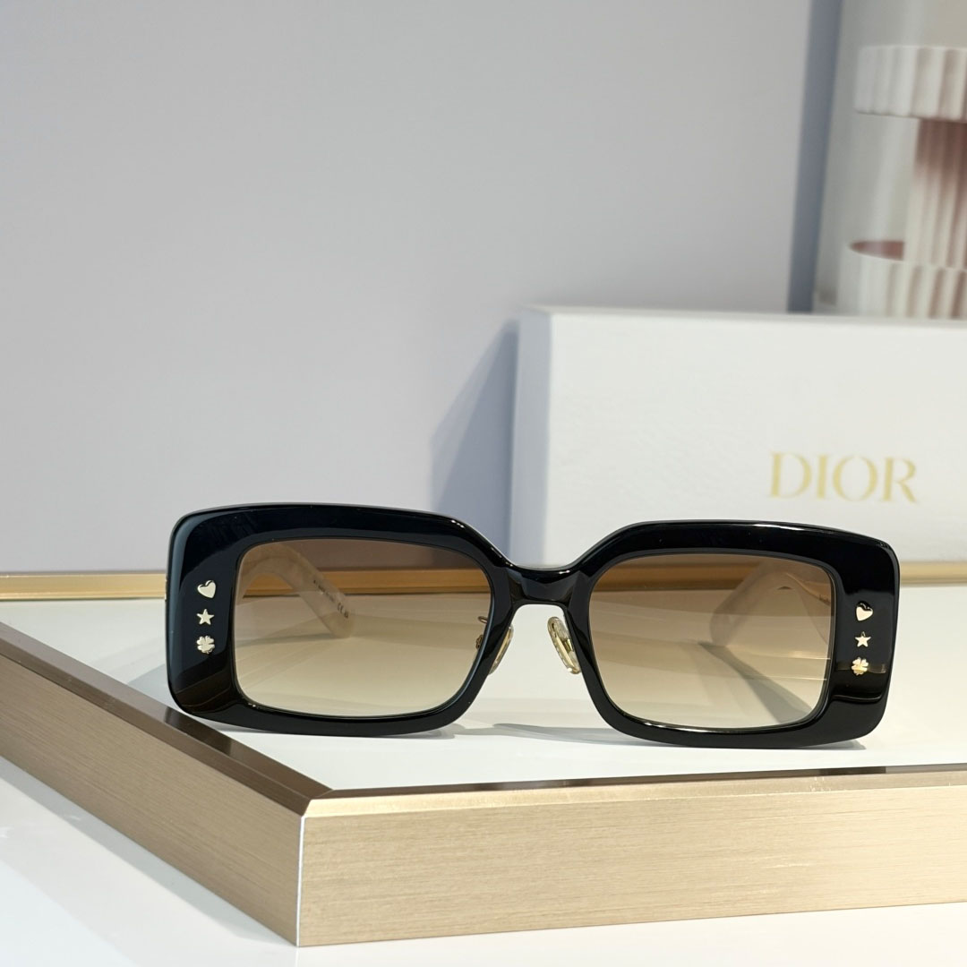 Dior  LuckyCharms S1F - DesignerGu