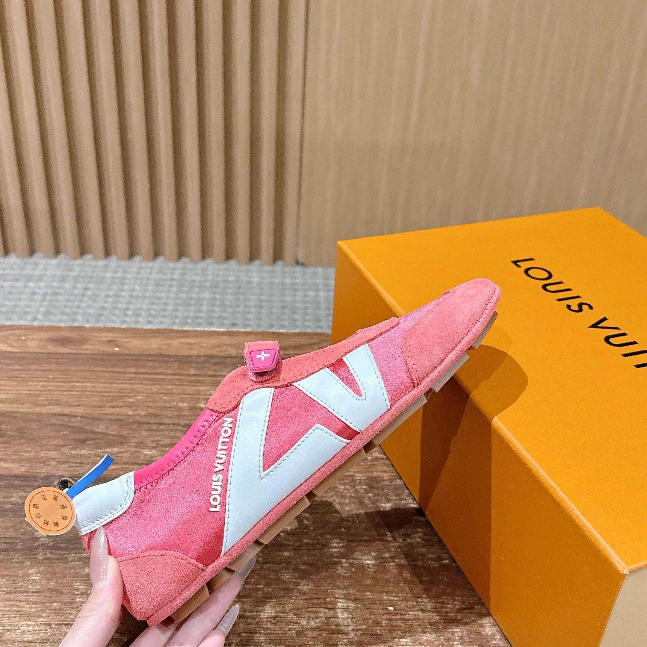 Louis Vuitton LV Sneakerina Mary Jane   1AJOZK - DesignerGu