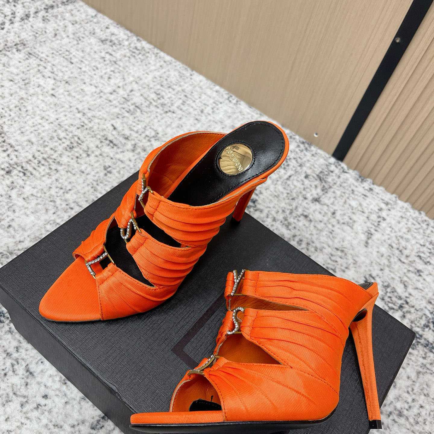 Saint Laurent EMILIE Mules In Satin Crepe - DesignerGu