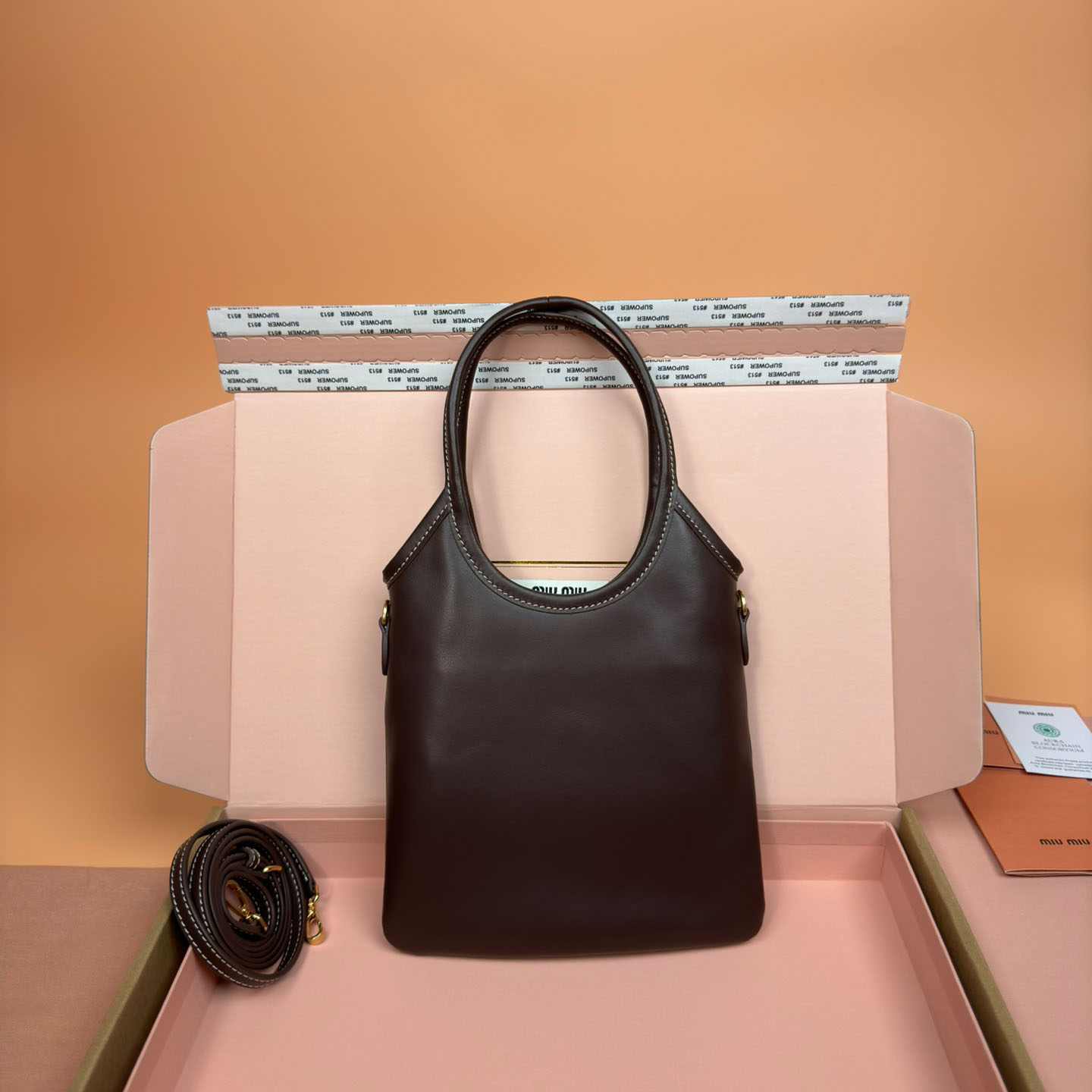Miu Miu Ivy Leather Handbag - DesignerGu