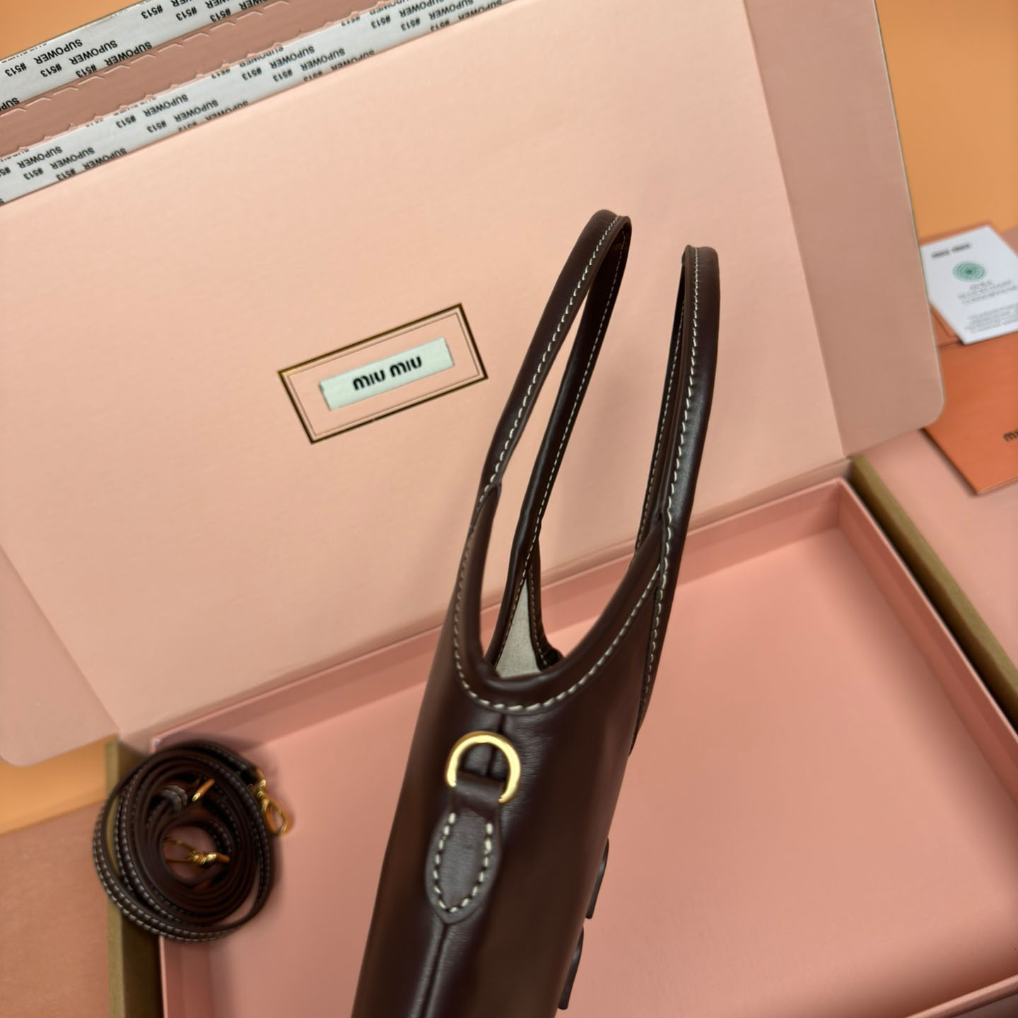 Miu Miu Ivy Leather Handbag - DesignerGu