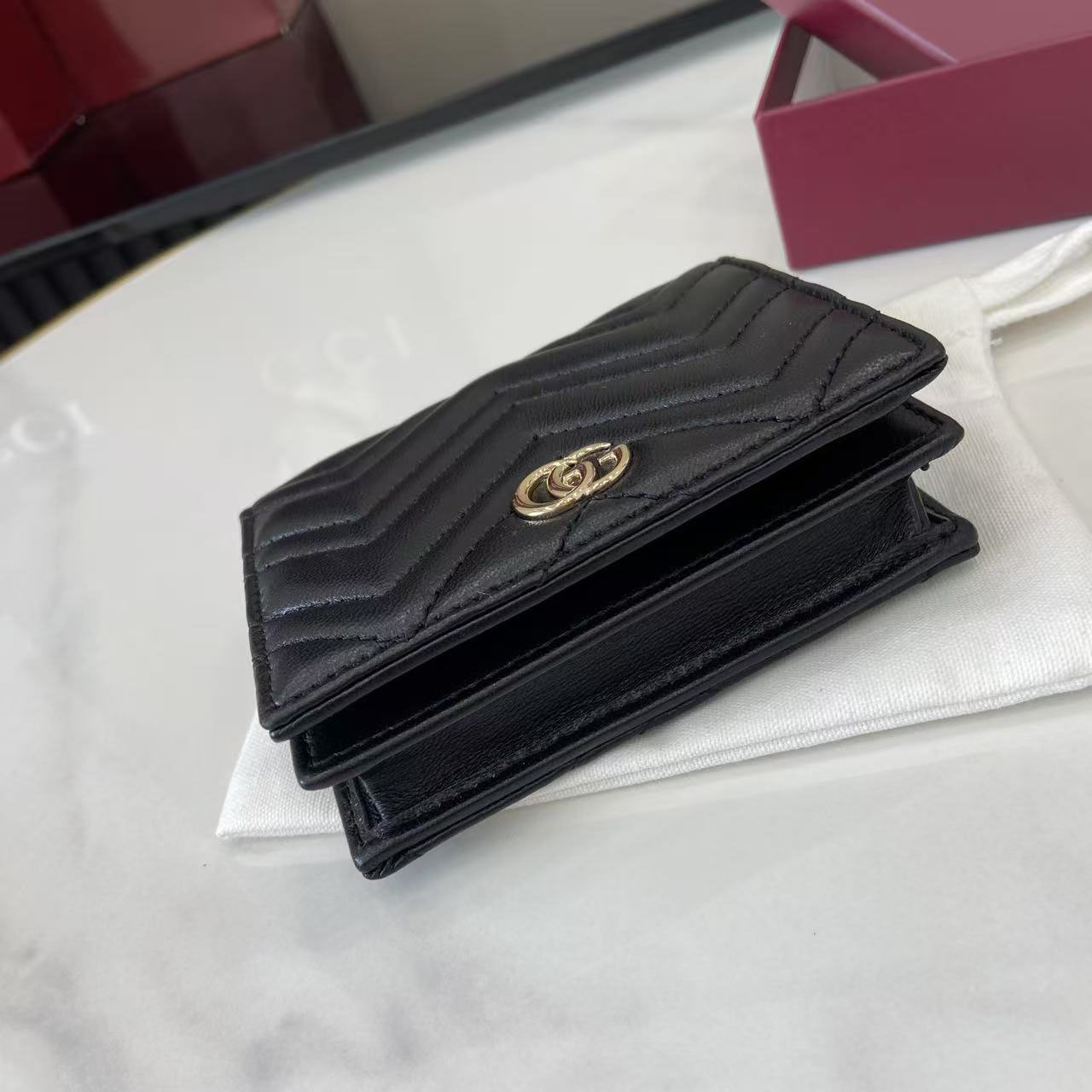 Gucci GG Marmont Card Case Wallet 466492 - DesignerGu