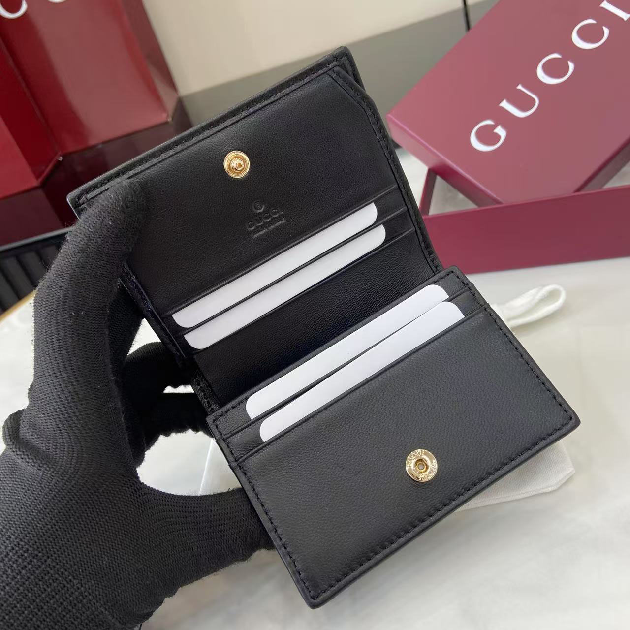Gucci GG Marmont Card Case Wallet 466492 - DesignerGu
