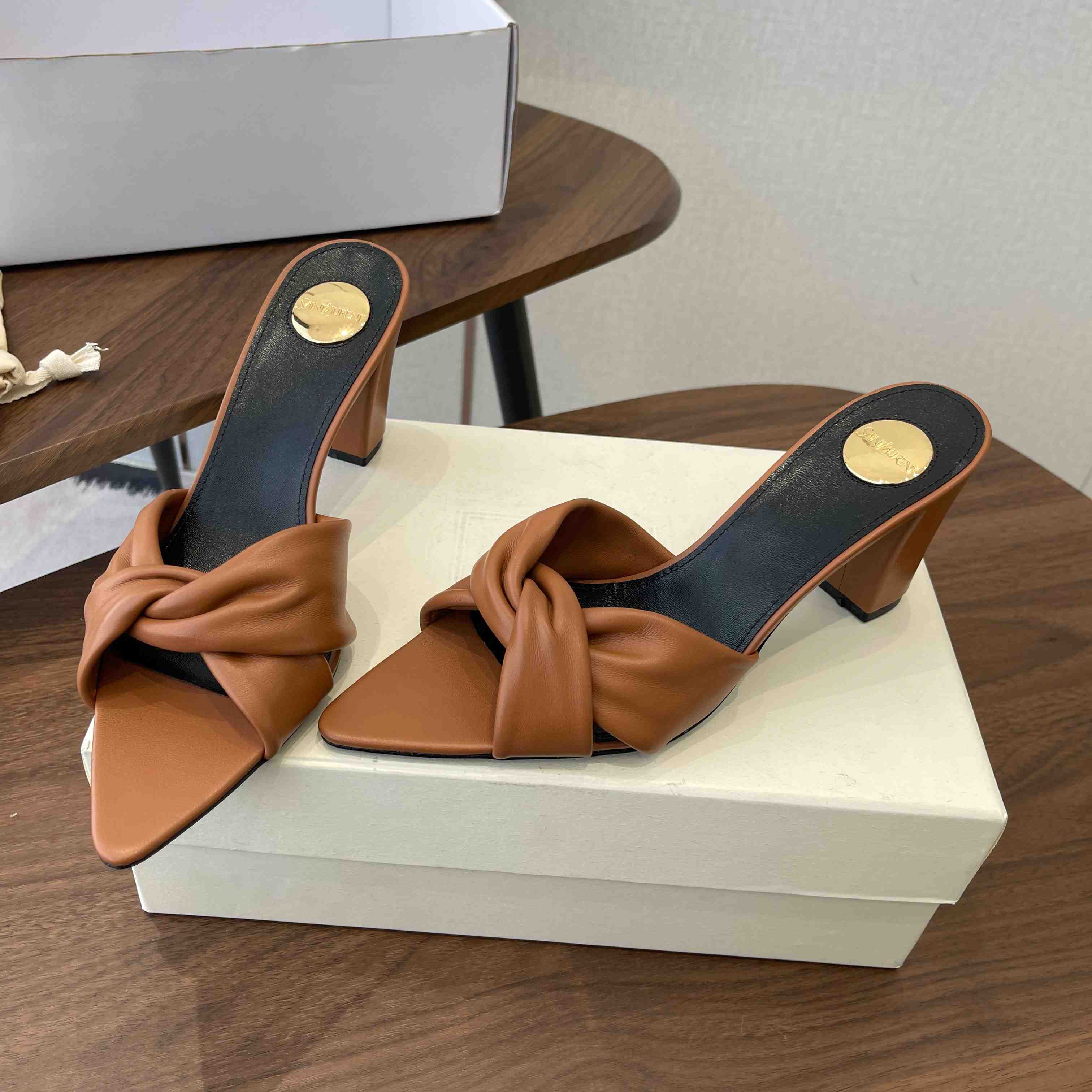 Saint Laurent FRANCIANE Mules In Smooth Leather - DesignerGu