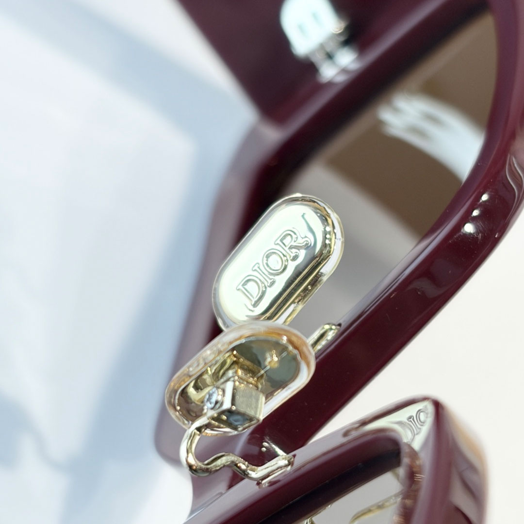 Dior LuckyCharms S1F - DesignerGu