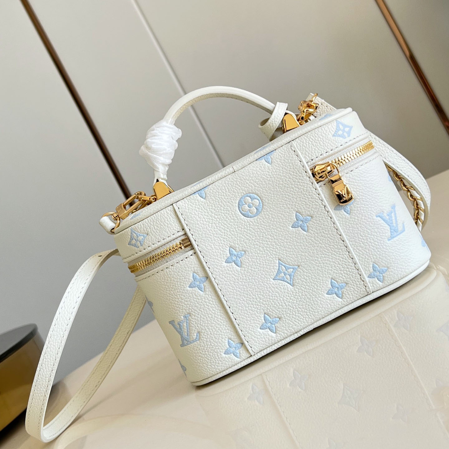 Louis Vuitton Vanity Chain Pouch M27744 - DesignerGu