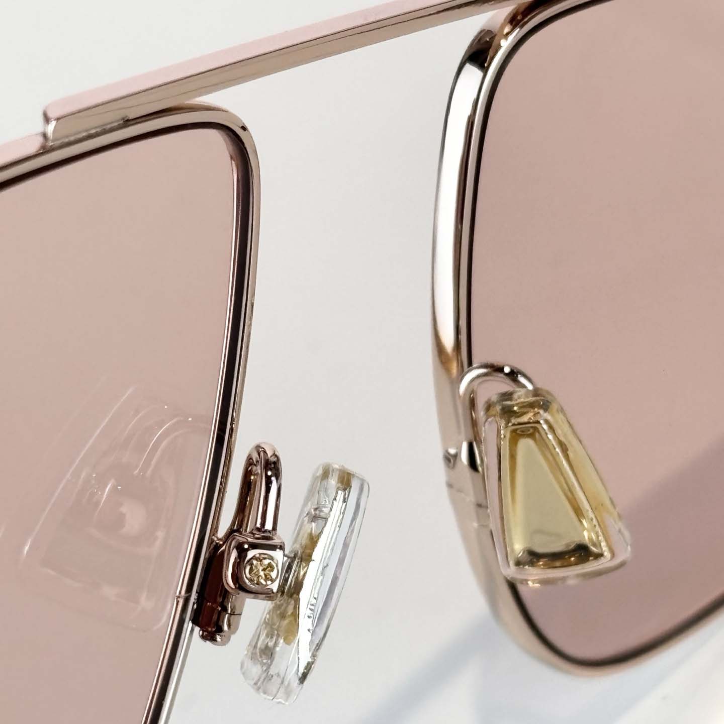 Bottega Veneta Classic Aviator Sunglasses   BV1466S - DesignerGu