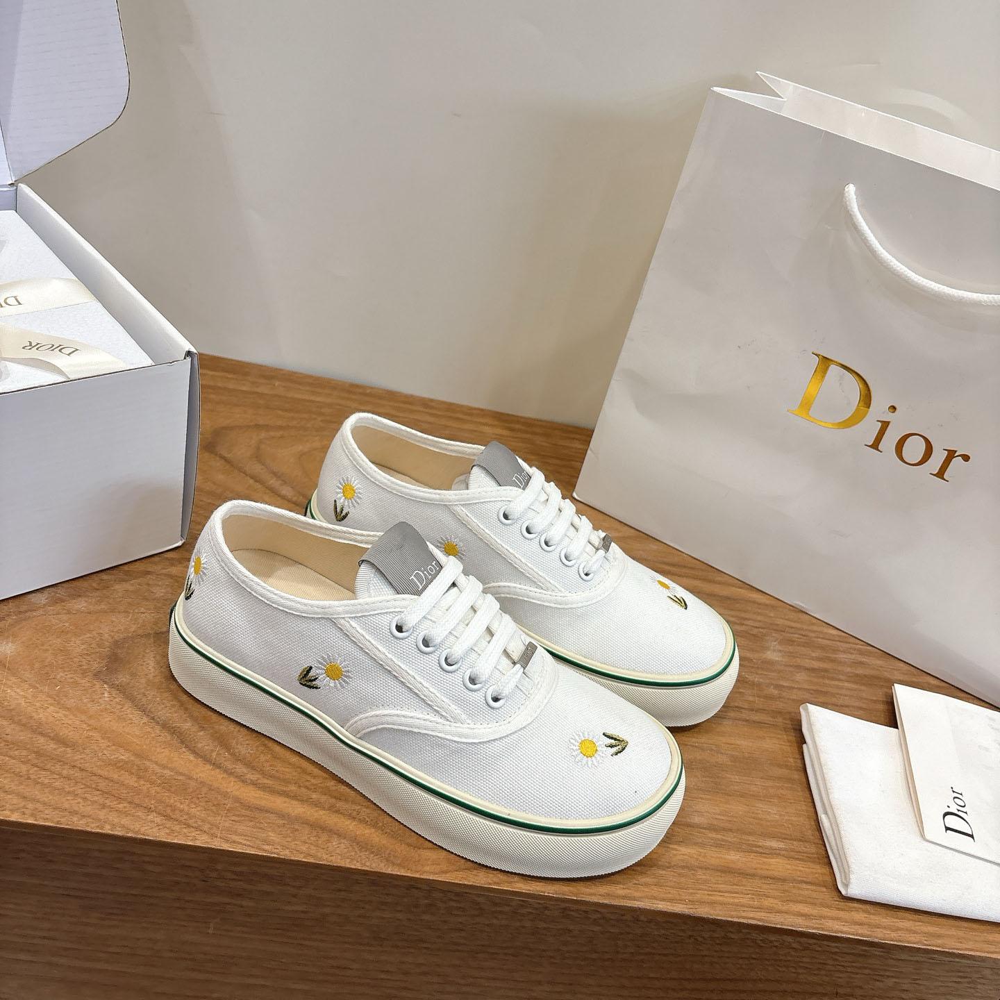 Dior Saltwind Sneaker - DesignerGu