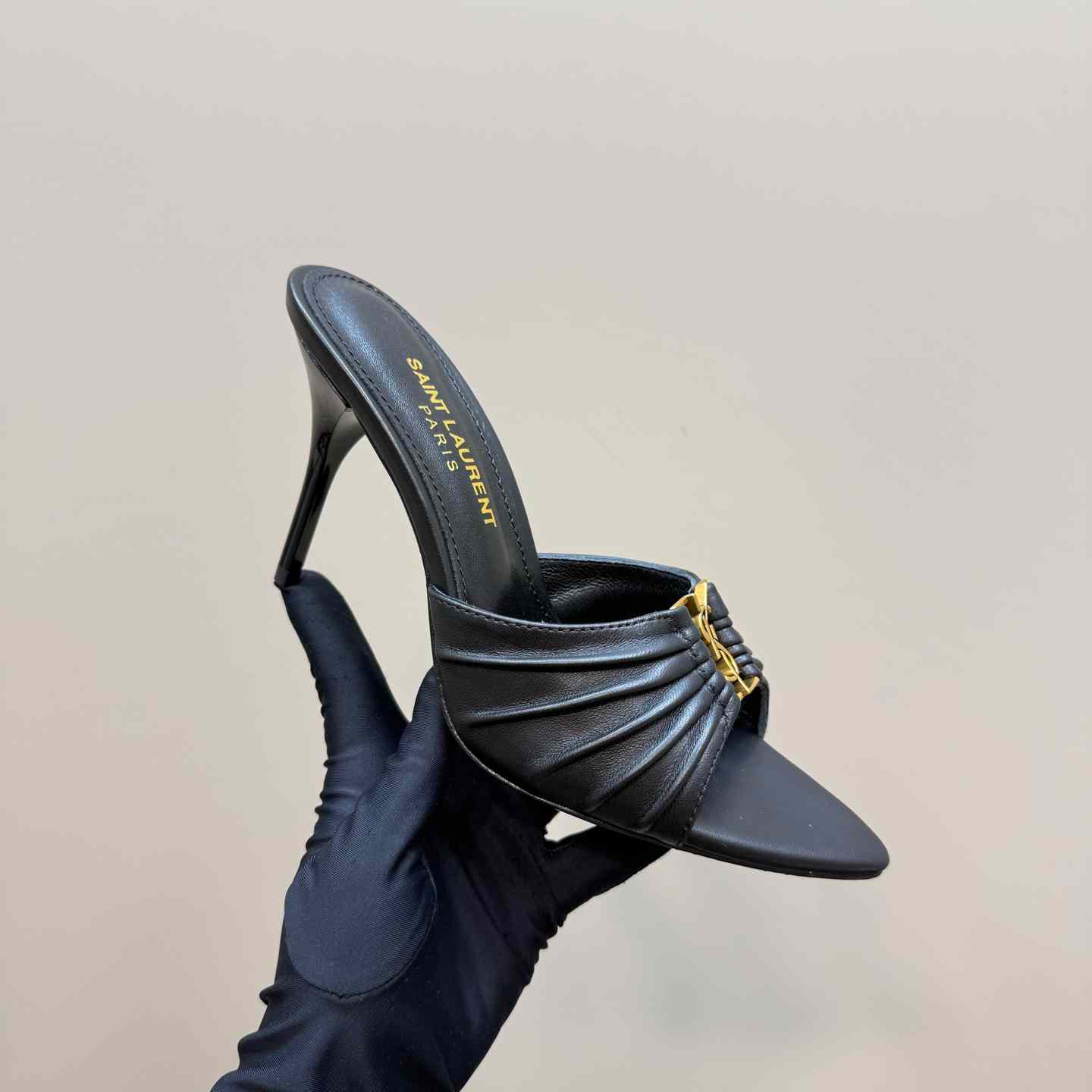 Saint Laurent BABYLONE Mules In Smooth Leather - DesignerGu