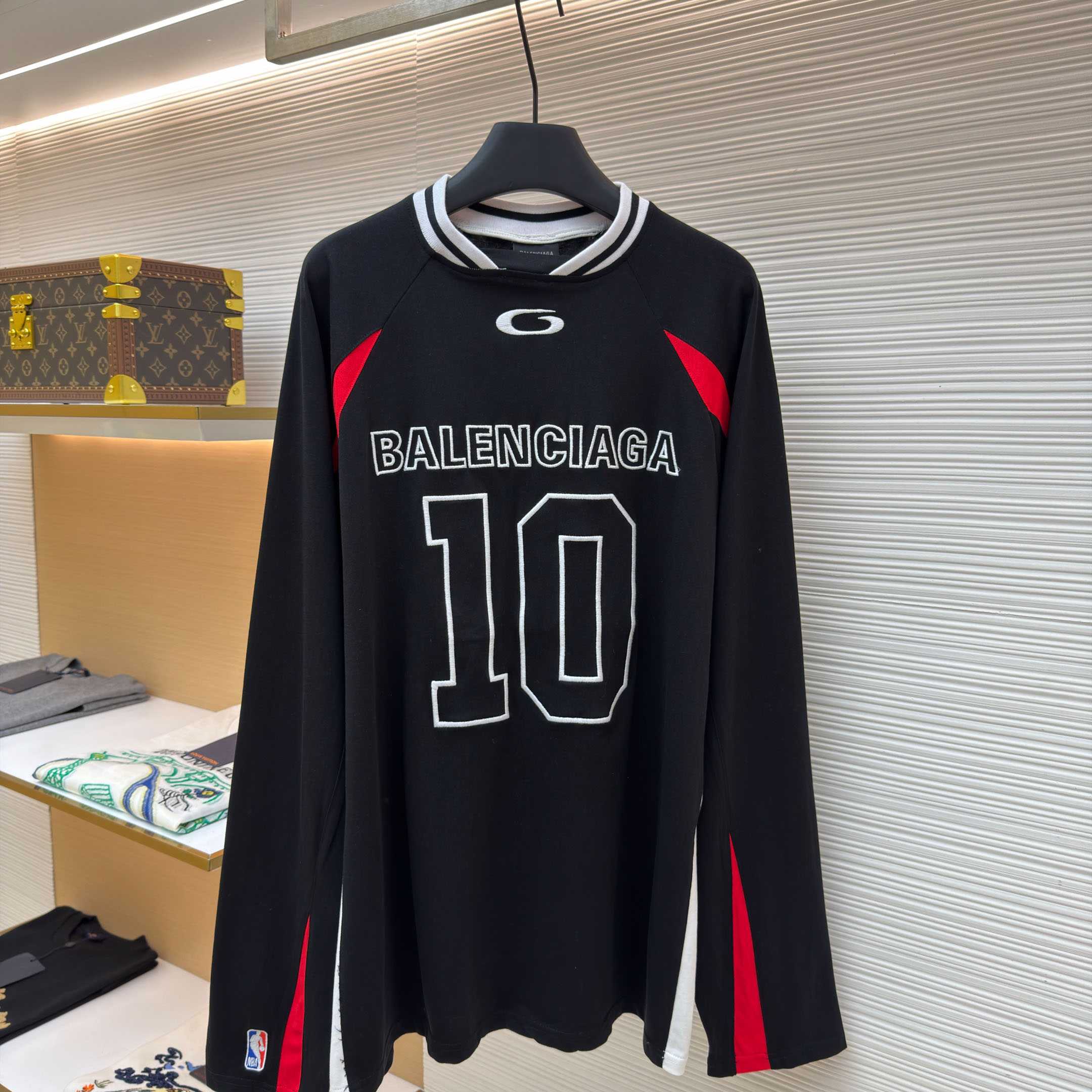 Balenciaga | Nba Collaboration Oversized Long Sleeve T-shirt In Black/Multicolor  - DesignerGu