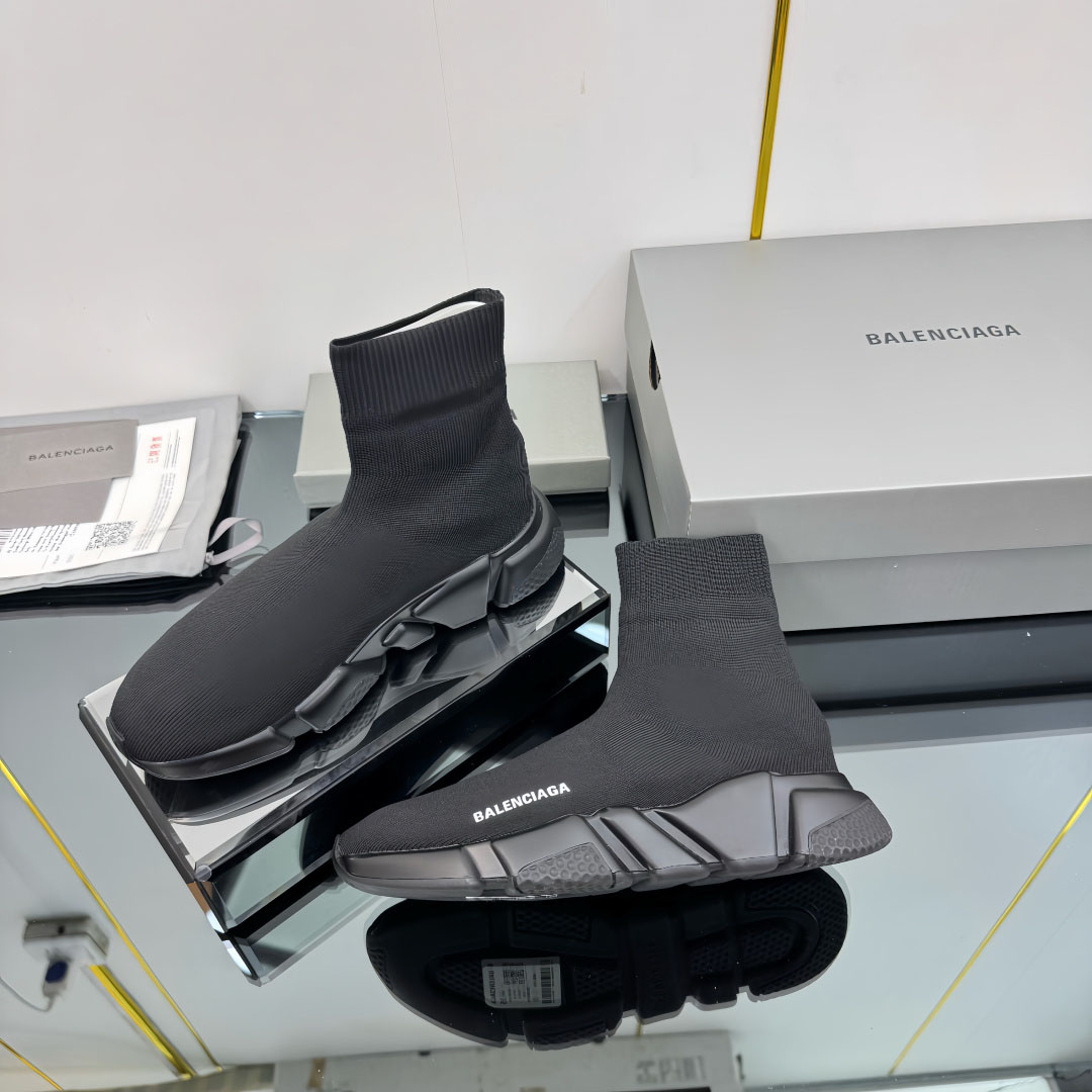 Balenciaga Speed Sneakers - DesignerGu