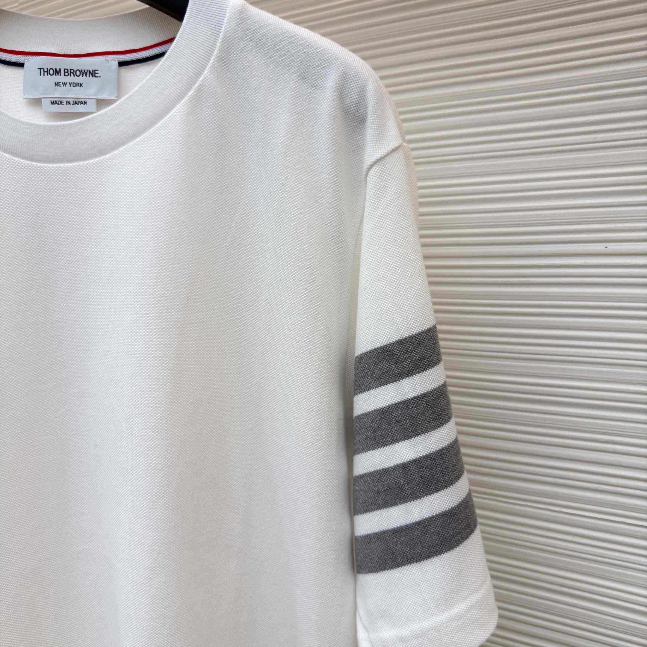 Thom Browne Cotton 4-Bar Short Sleeve T-Shirt - DesignerGu