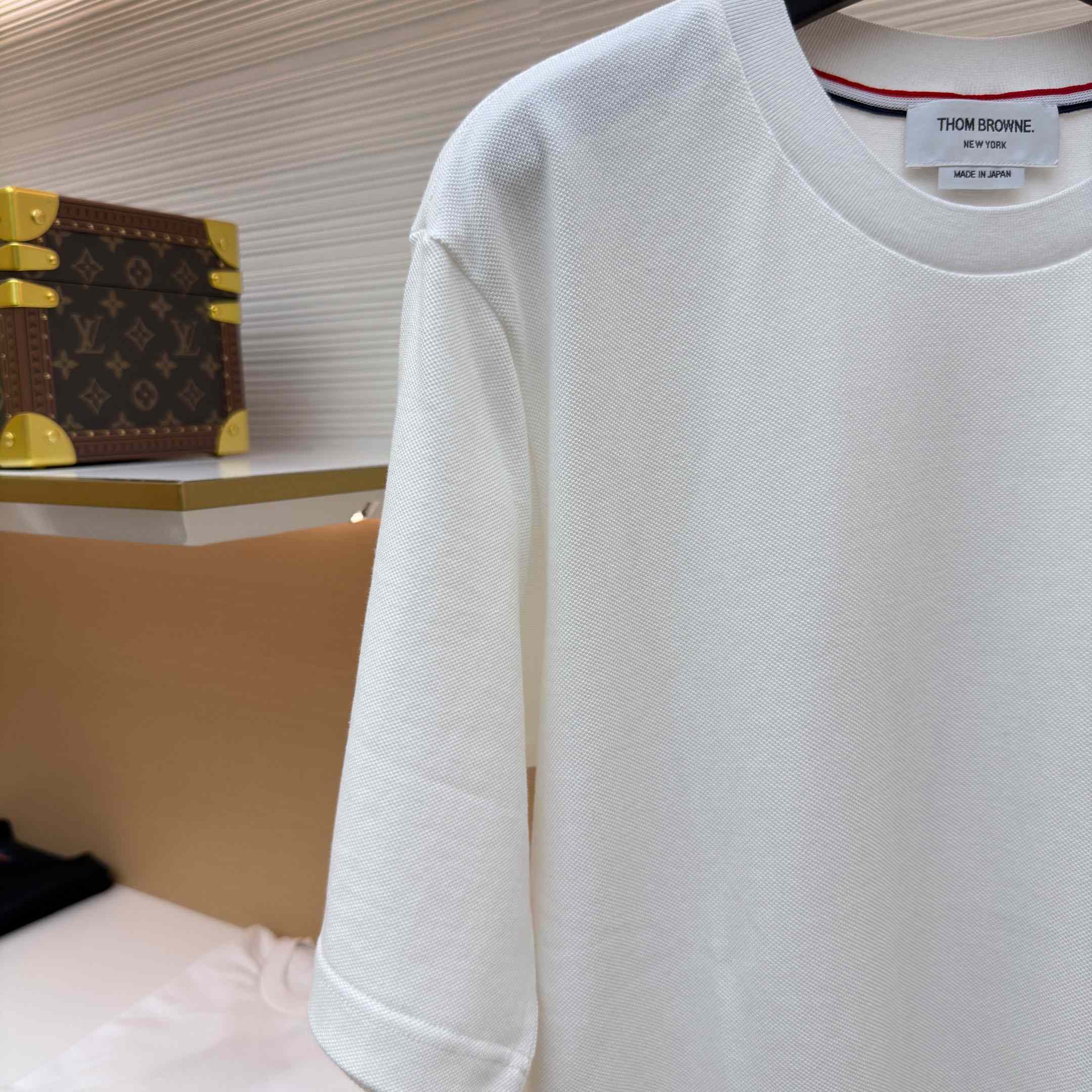 Thom Browne Cotton 4-Bar Short Sleeve T-Shirt - DesignerGu