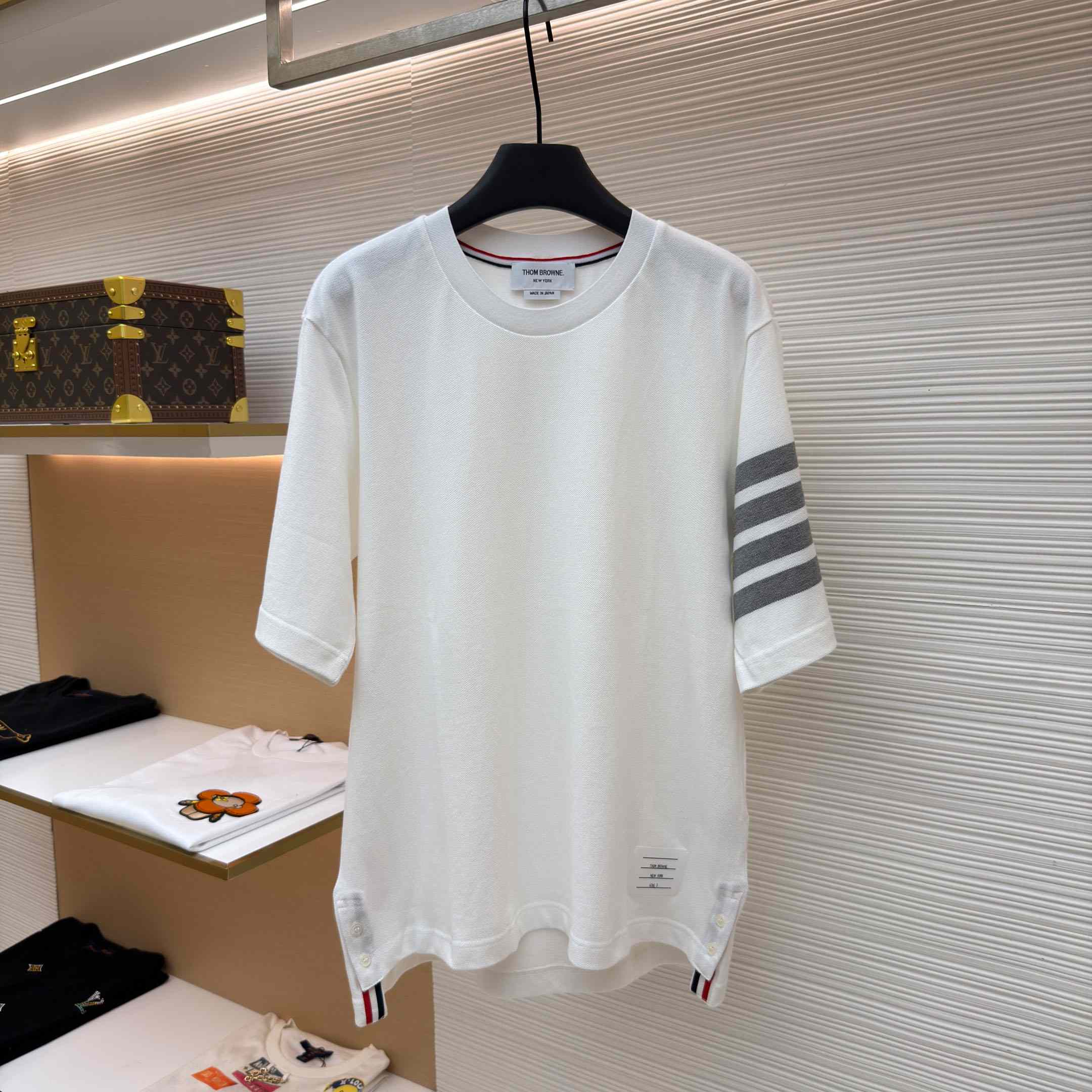 Thom Browne Cotton 4-Bar Short Sleeve T-Shirt - DesignerGu