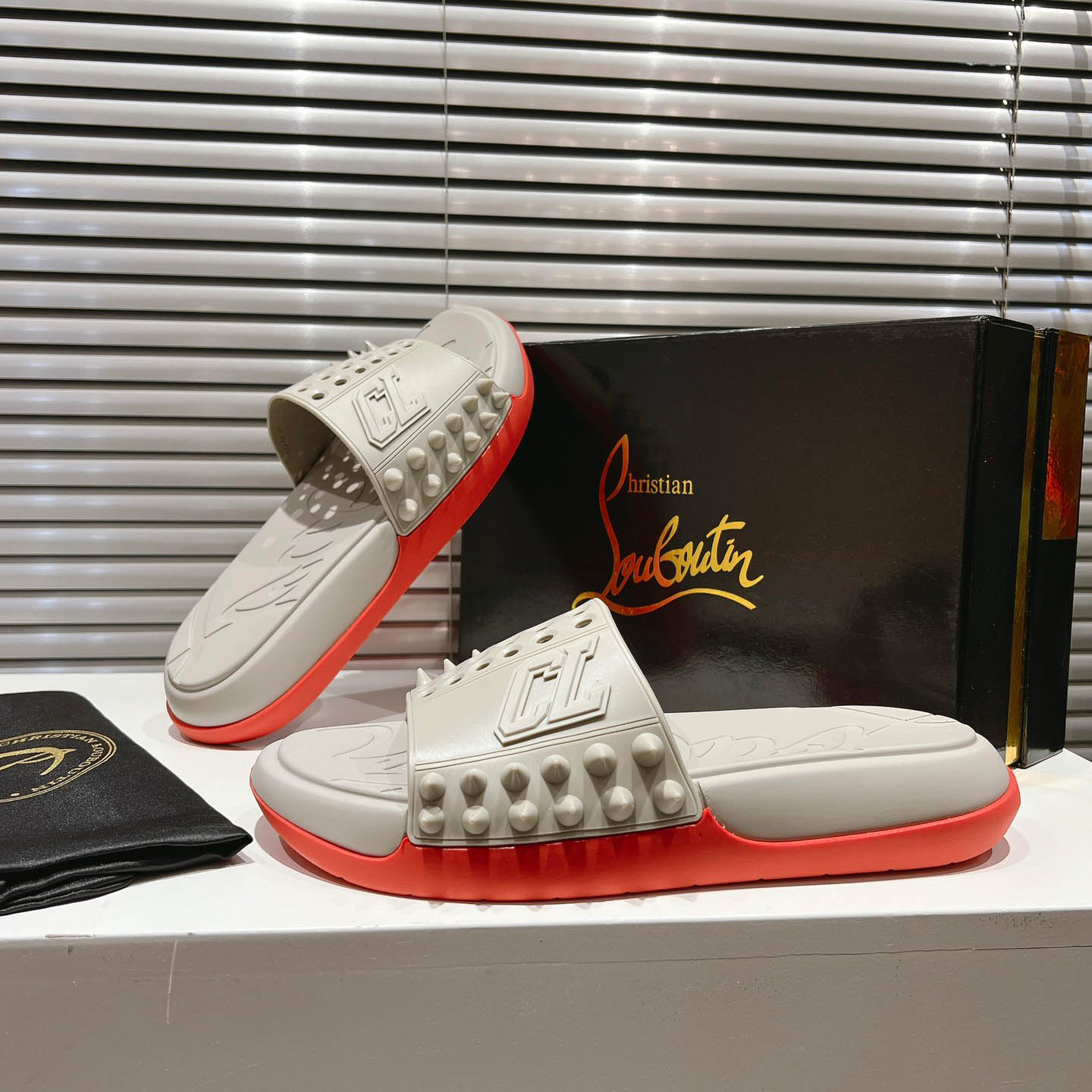 Christian Louboutin Take It Easy Sandals - DesignerGu