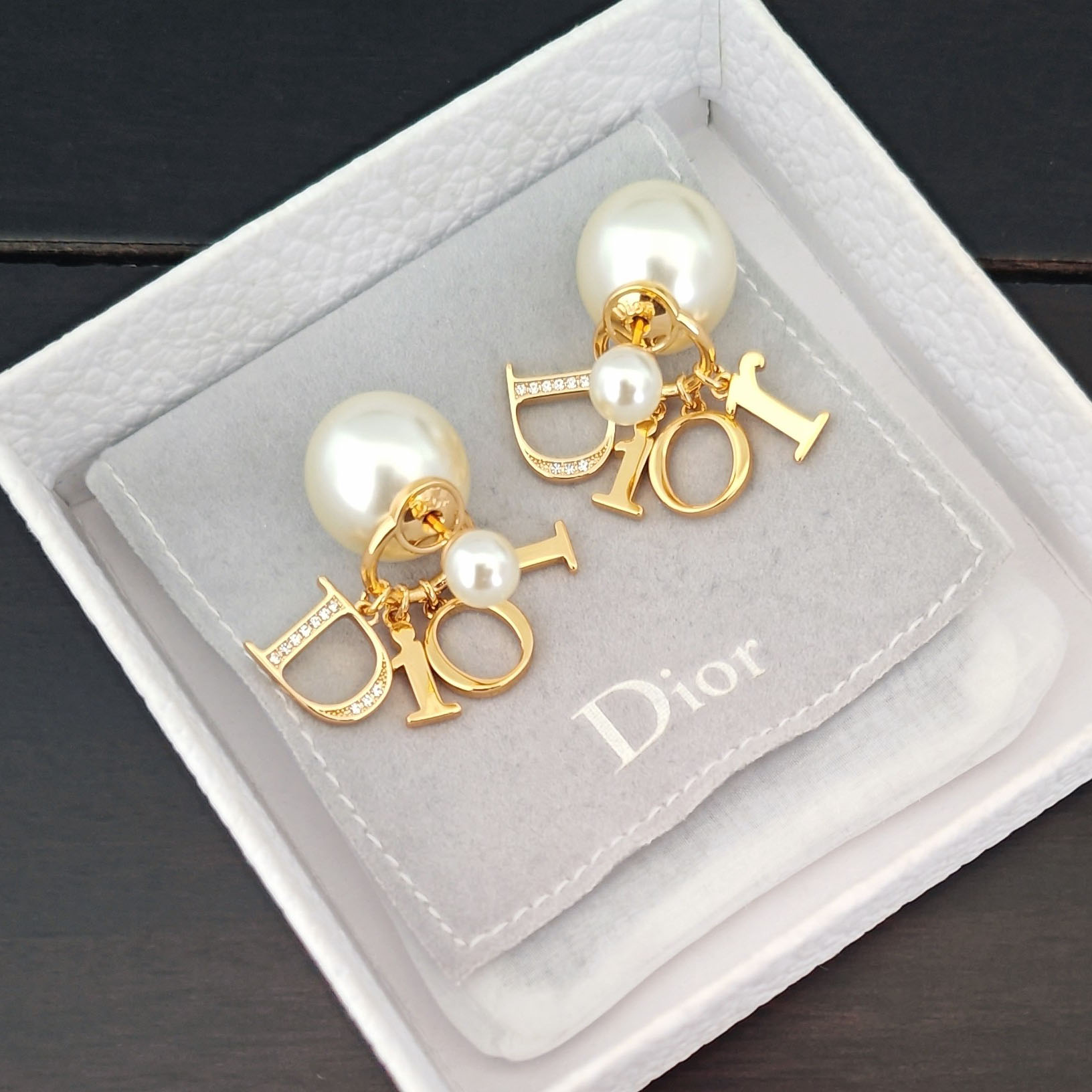 Dior Tribales Earrings - DesignerGu