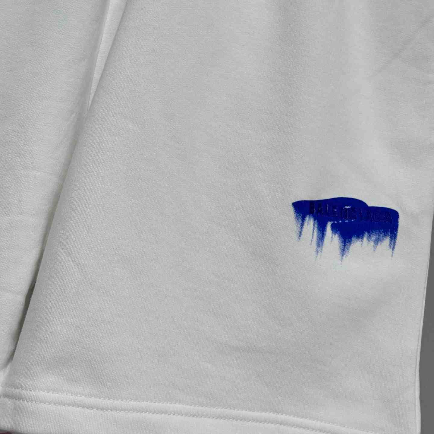 Balenciaga Wet Brush Relaxed Fit Shorts In White - DesignerGu