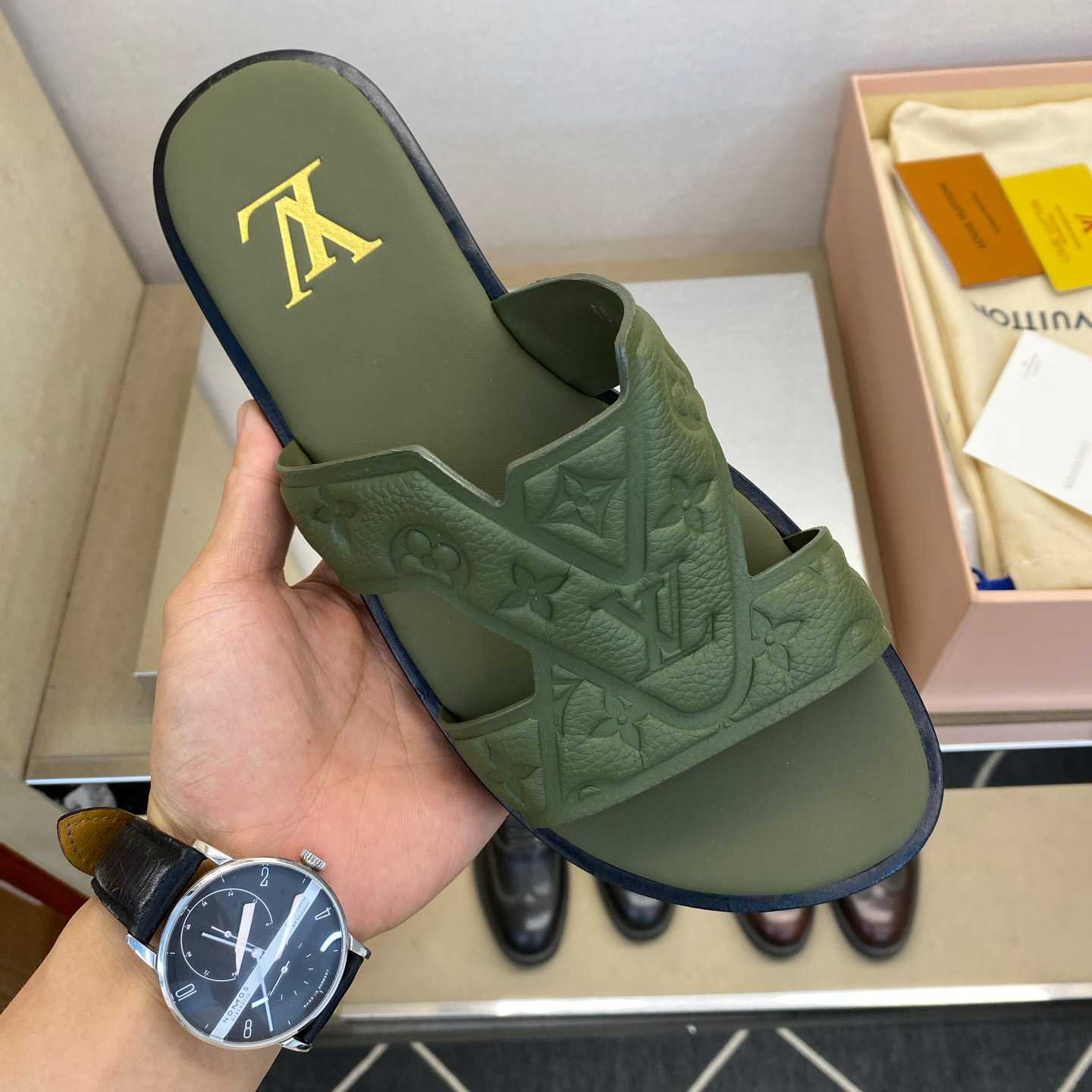 Louis Vuitton LV Oasis Mule    - DesignerGu