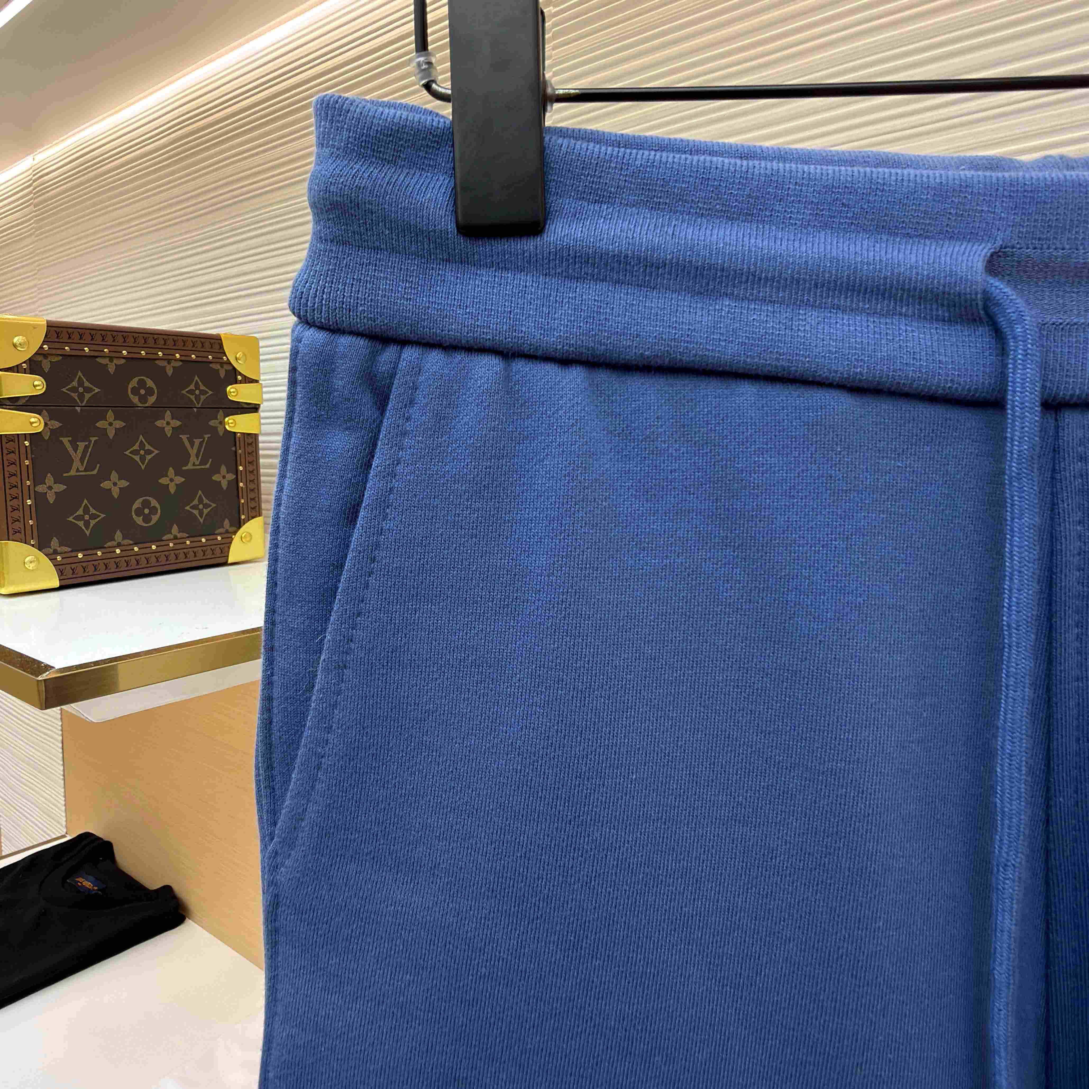 Thom Browne Classic Loopback 4-Bar Sweat Shorts - DesignerGu