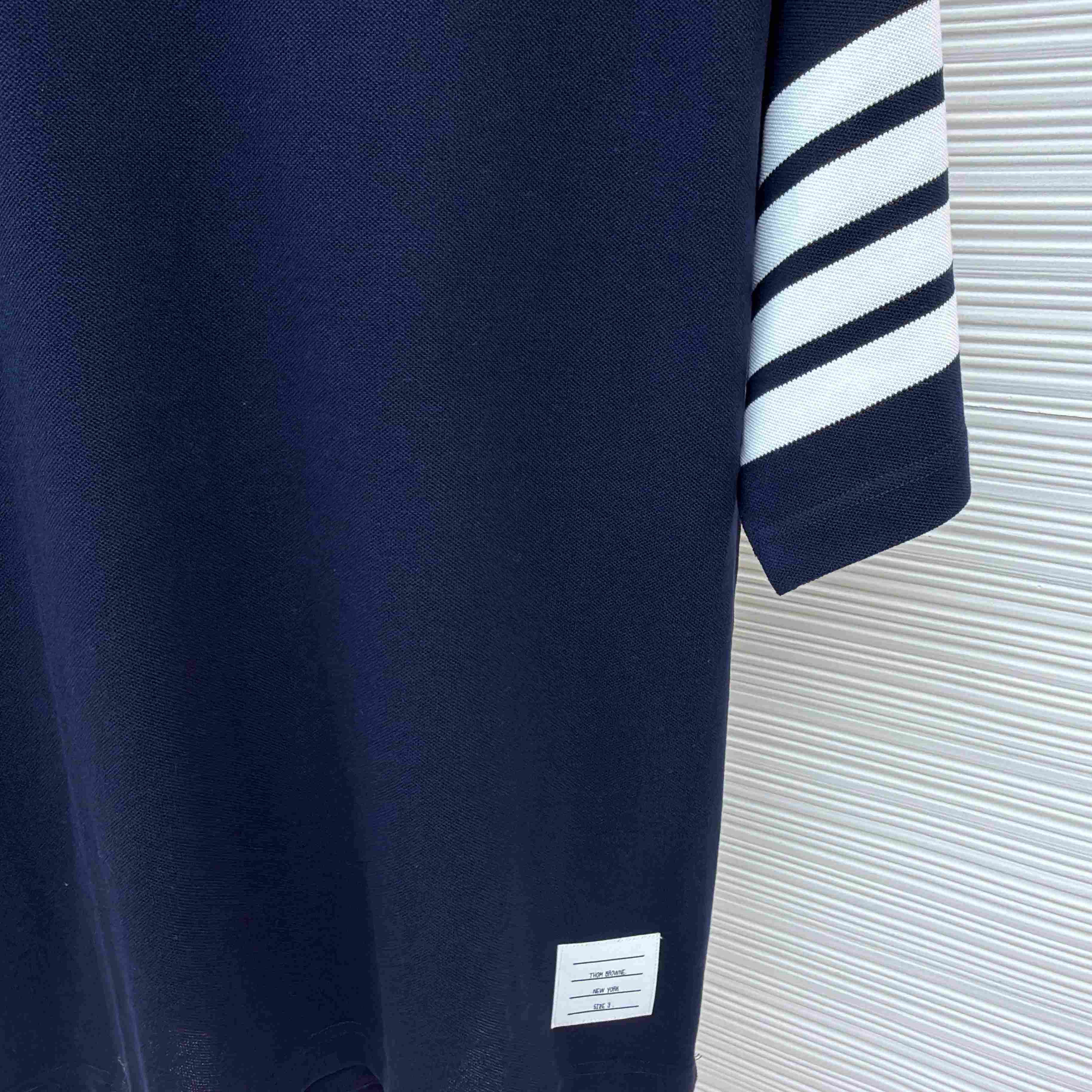 Thom Browne Cotton 4-Bar Short Sleeve T-Shirt - DesignerGu