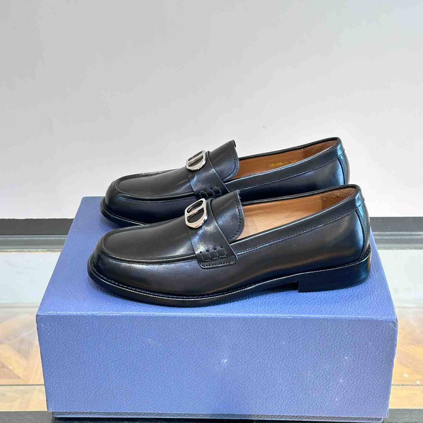 Dior Archie Loafer - DesignerGu