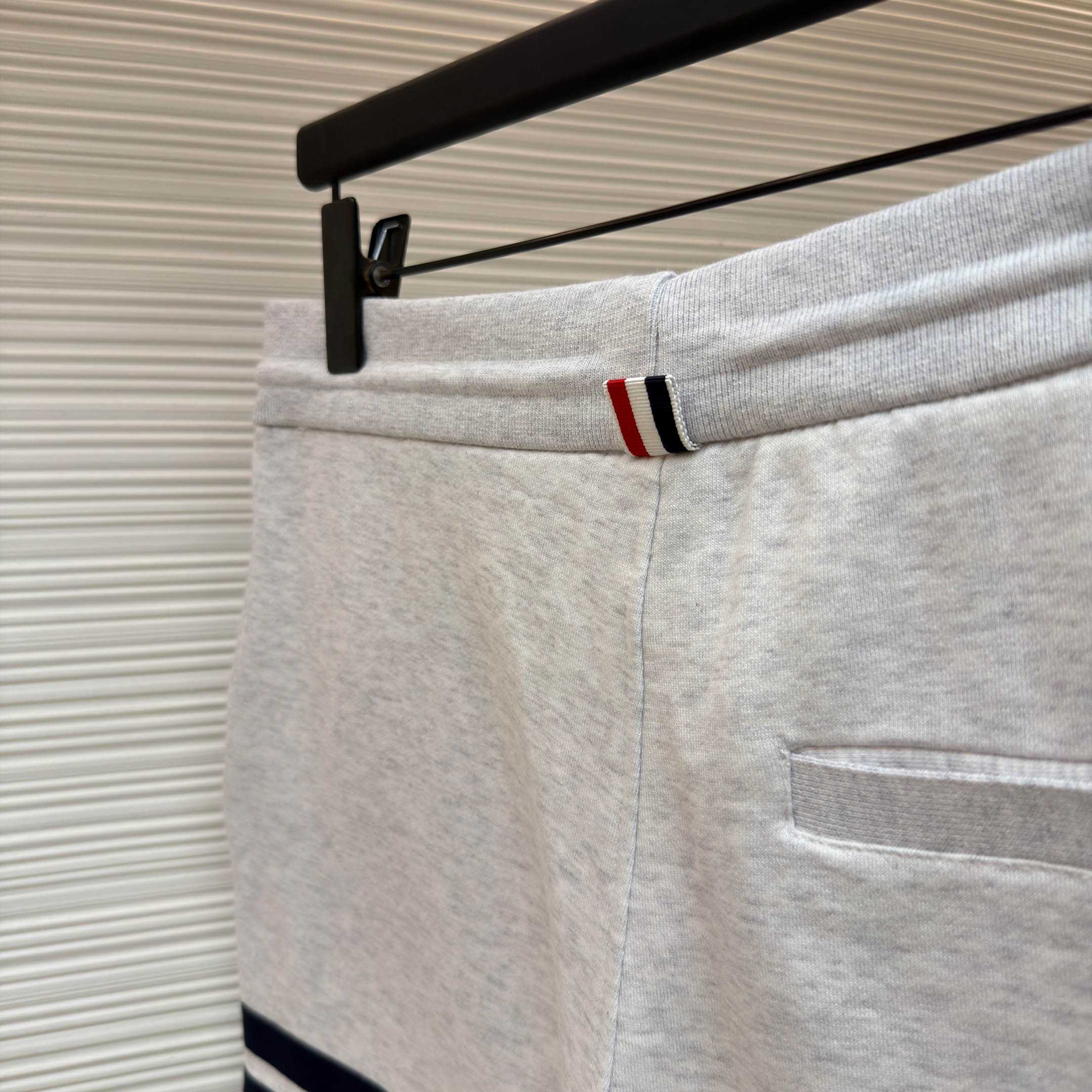 Thom Browne Classic Loopback 4-Bar Sweat Shorts - DesignerGu
