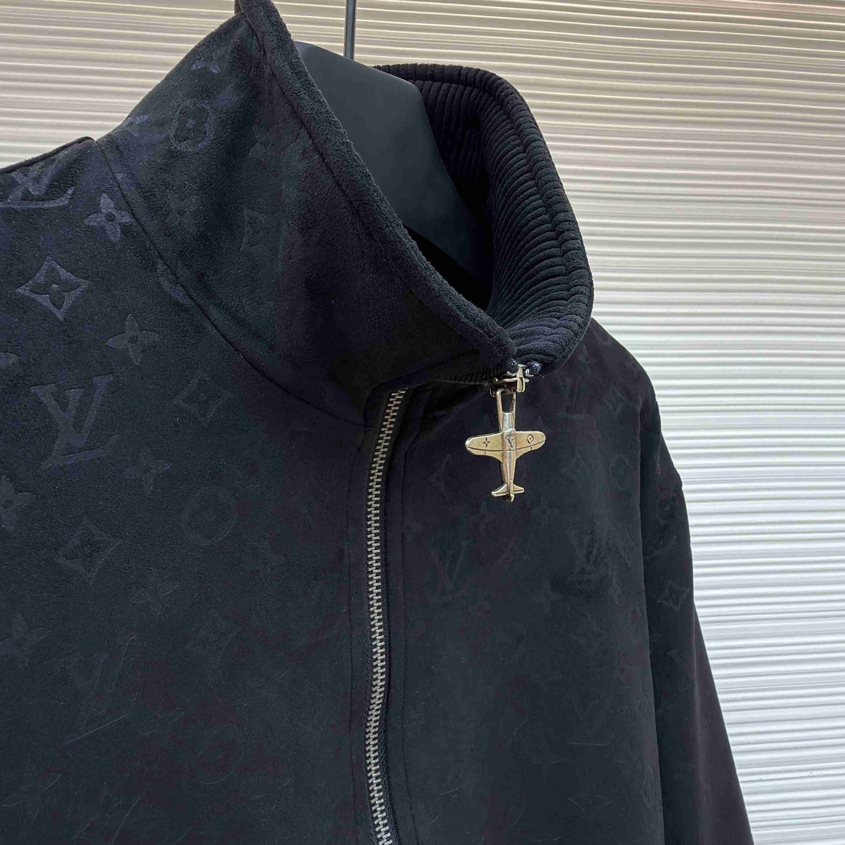 Louis Vuitton Monogram Debossed Suede Tracksuit Jacket 1AHBTW - DesignerGu