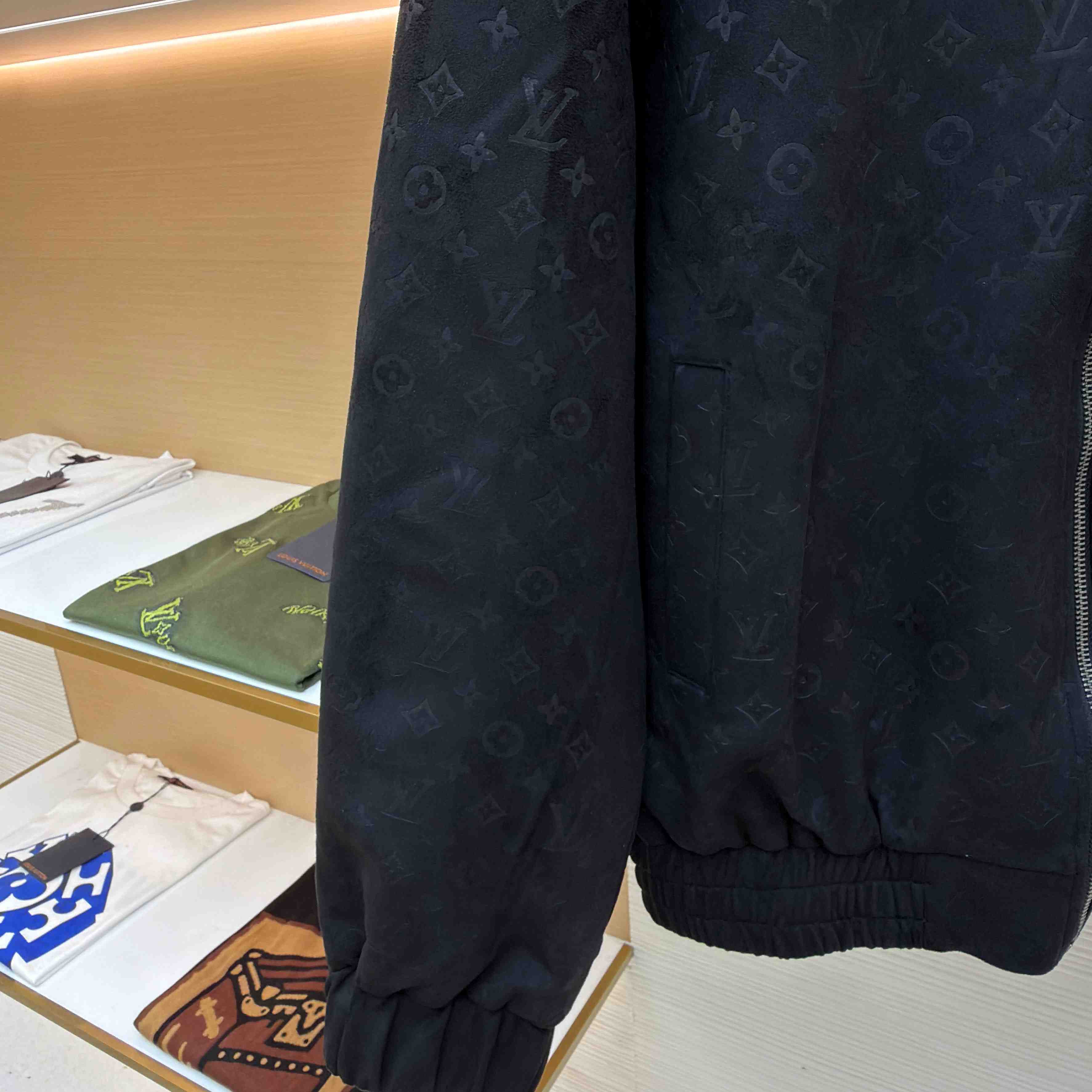 Louis Vuitton Monogram Debossed Suede Tracksuit Jacket 1AHBTW - DesignerGu