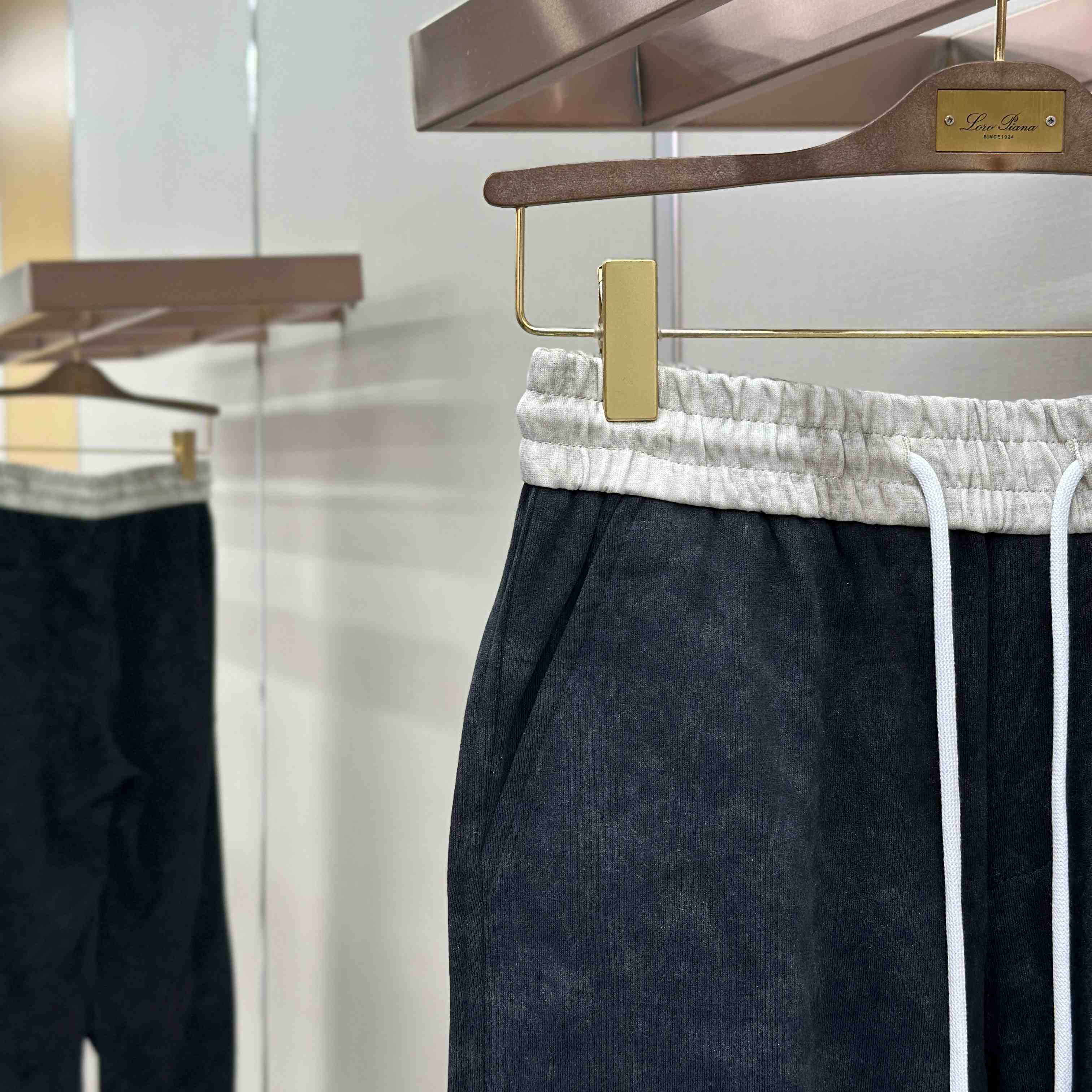 Balenciaga Cotton Pants - DesignerGu