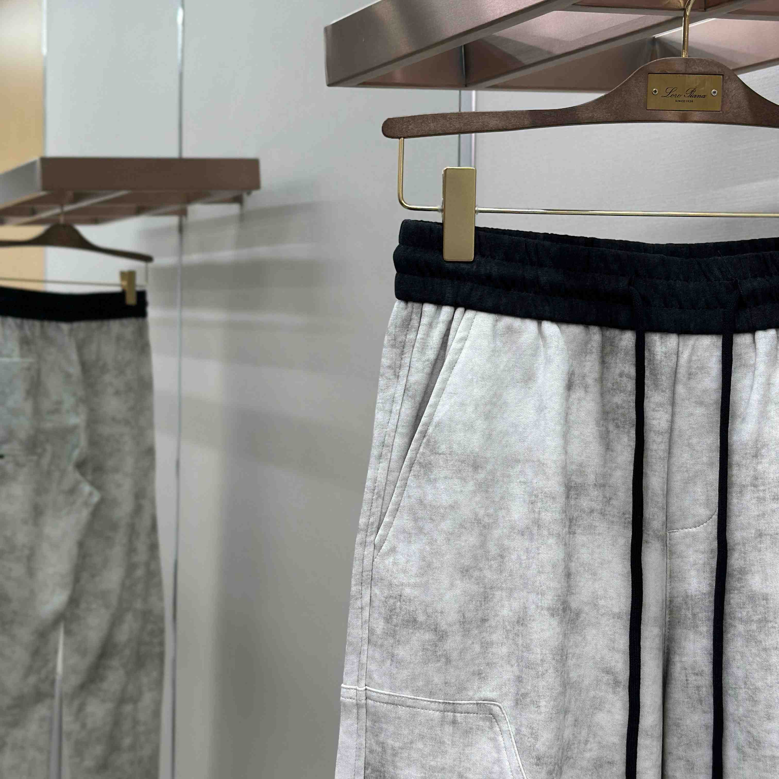 Balenciaga Cotton Pants - DesignerGu