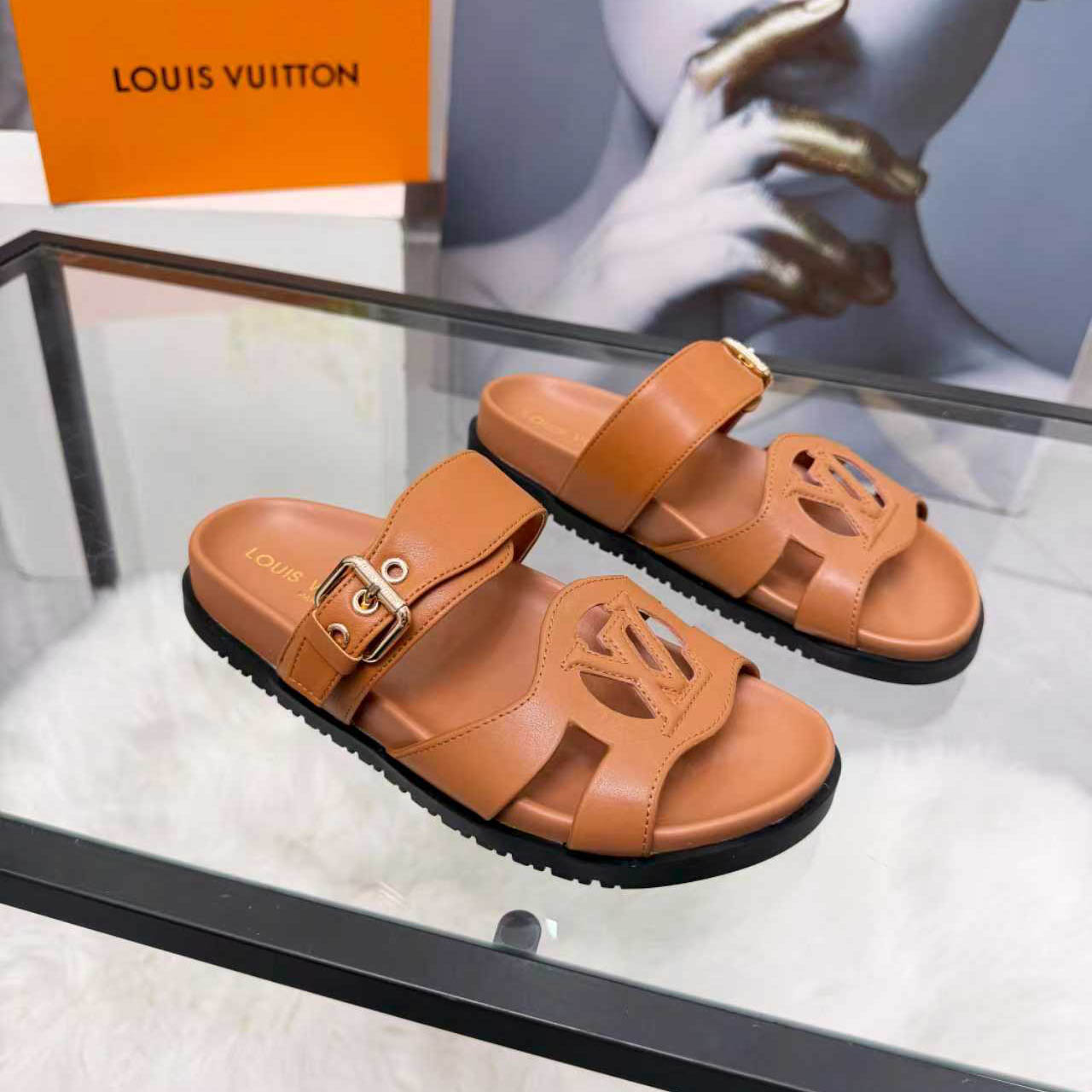 Louis Vuitton LV Isola Comfort Mule 1AJOPR - DesignerGu