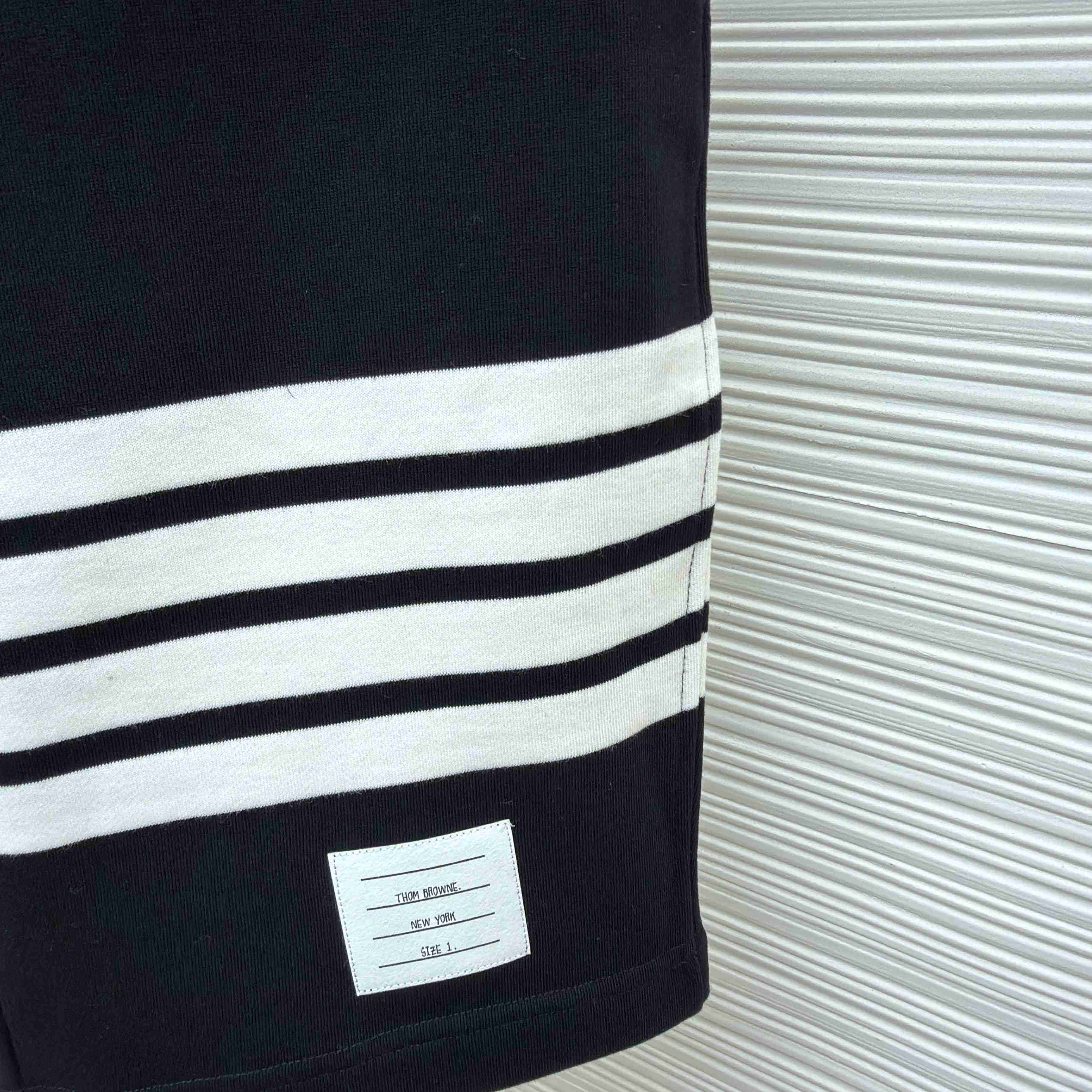 Thom Browne Classic Loopback 4-Bar Sweat Shorts - DesignerGu