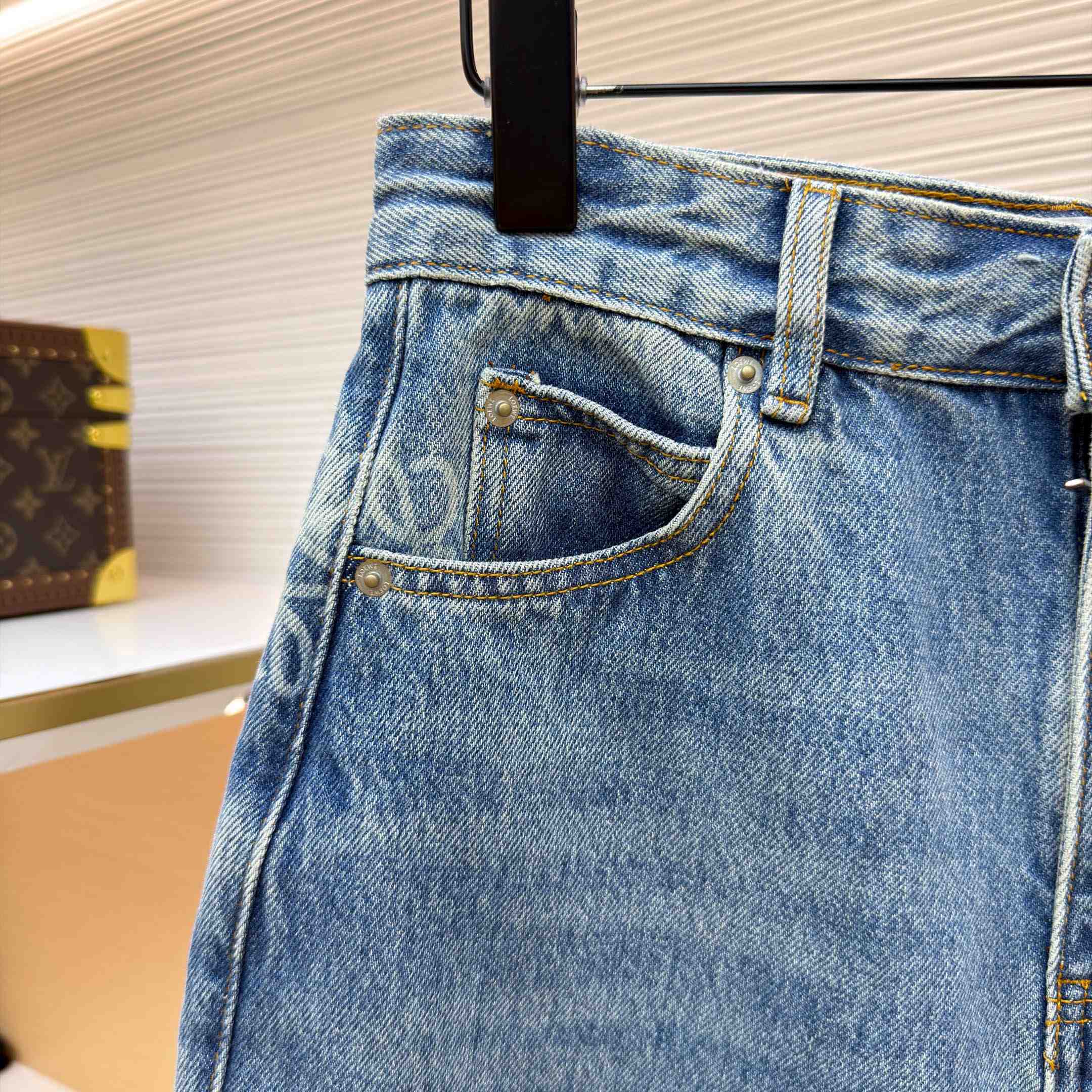 Loewe Anagram Barrel Jeans 'Washed Denim' - DesignerGu