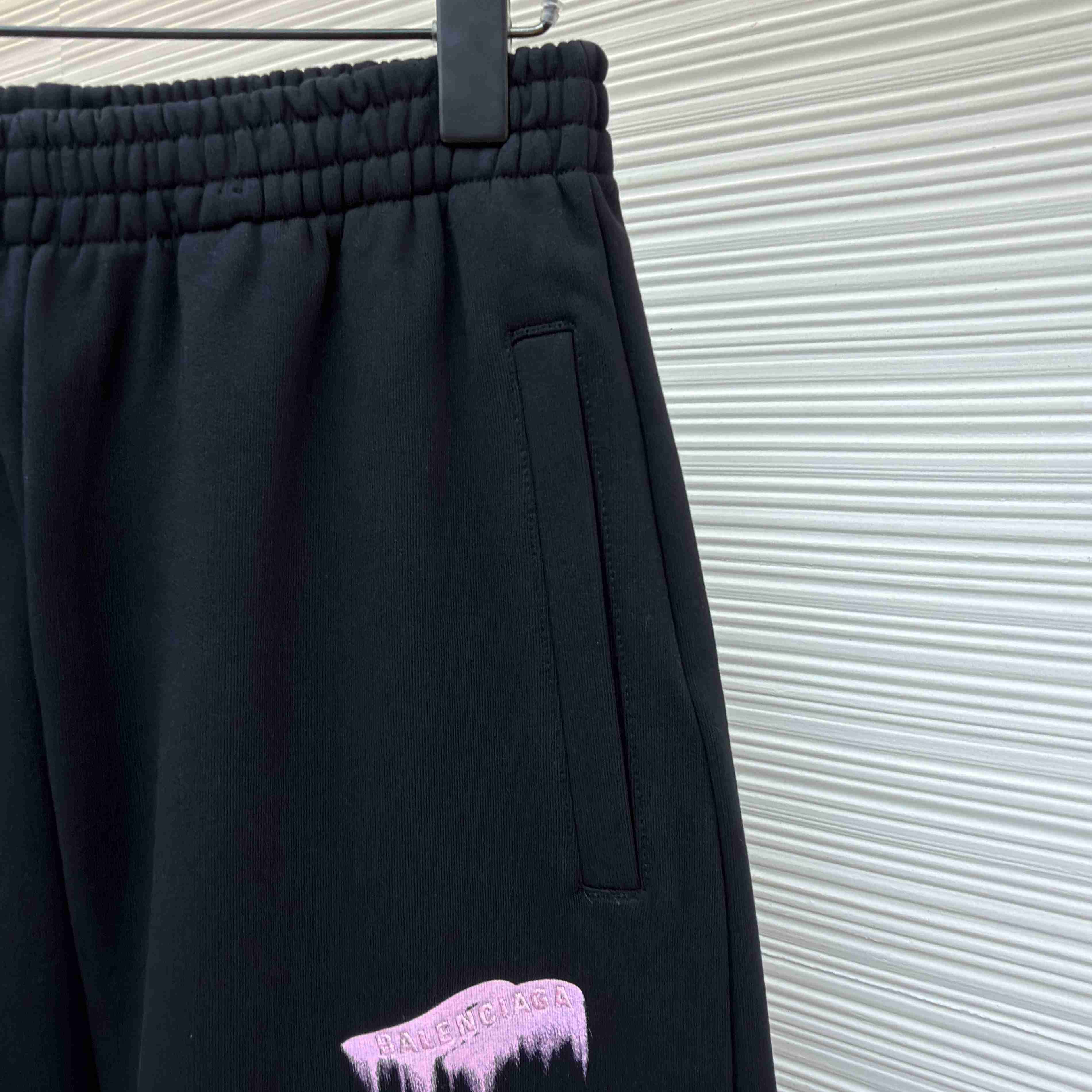 Balenciaga Wet Brush Baggy Sweatpants In Black - DesignerGu