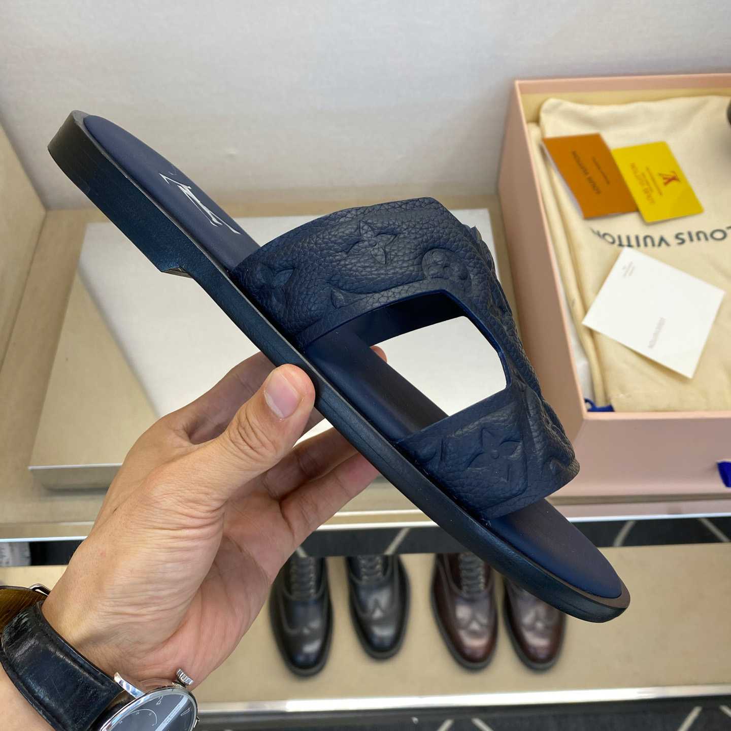 Louis Vuitton LV Oasis Mule    - DesignerGu